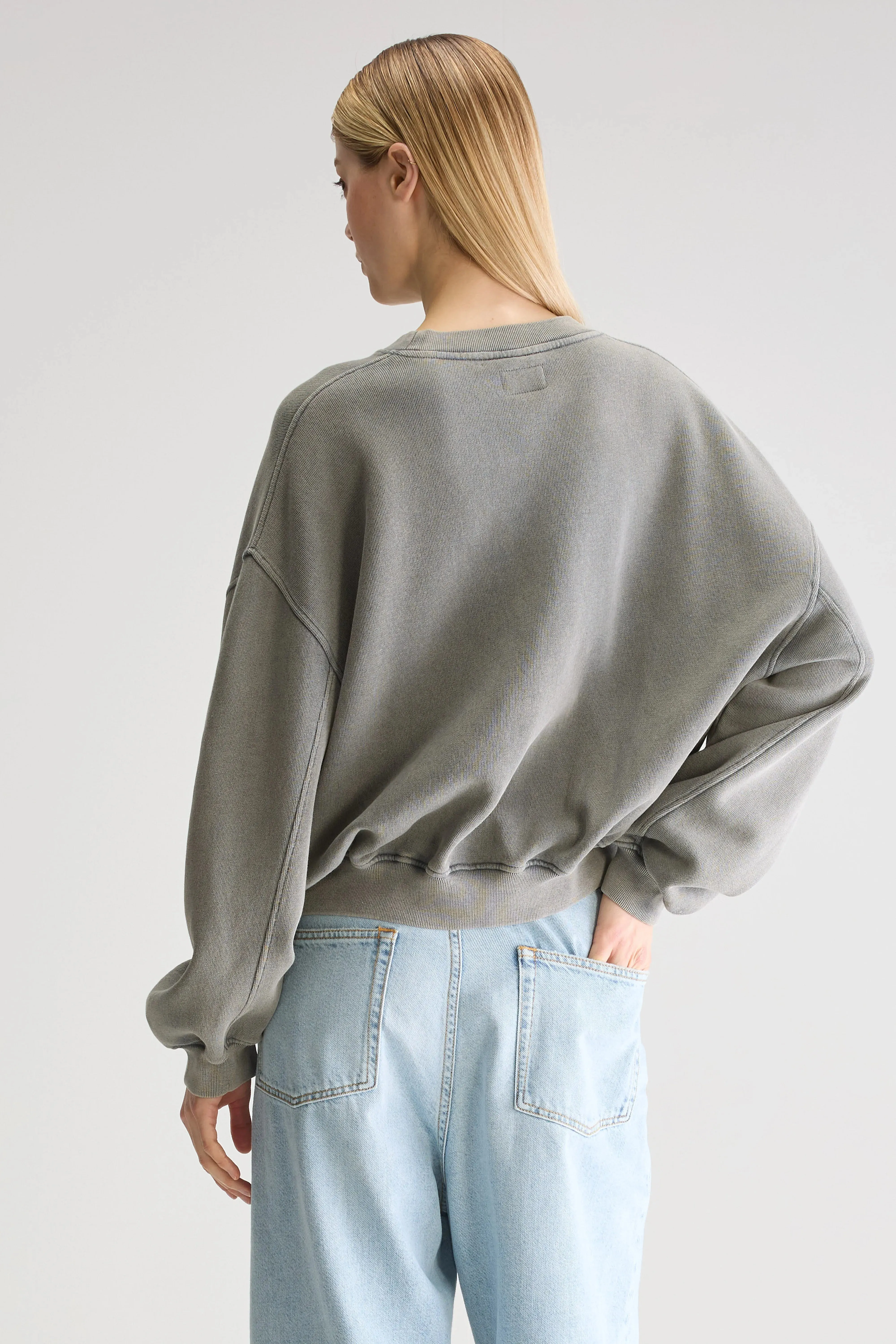 Fancy cropped sweatshirt (251 / W / BLACK SAND) Street Classic