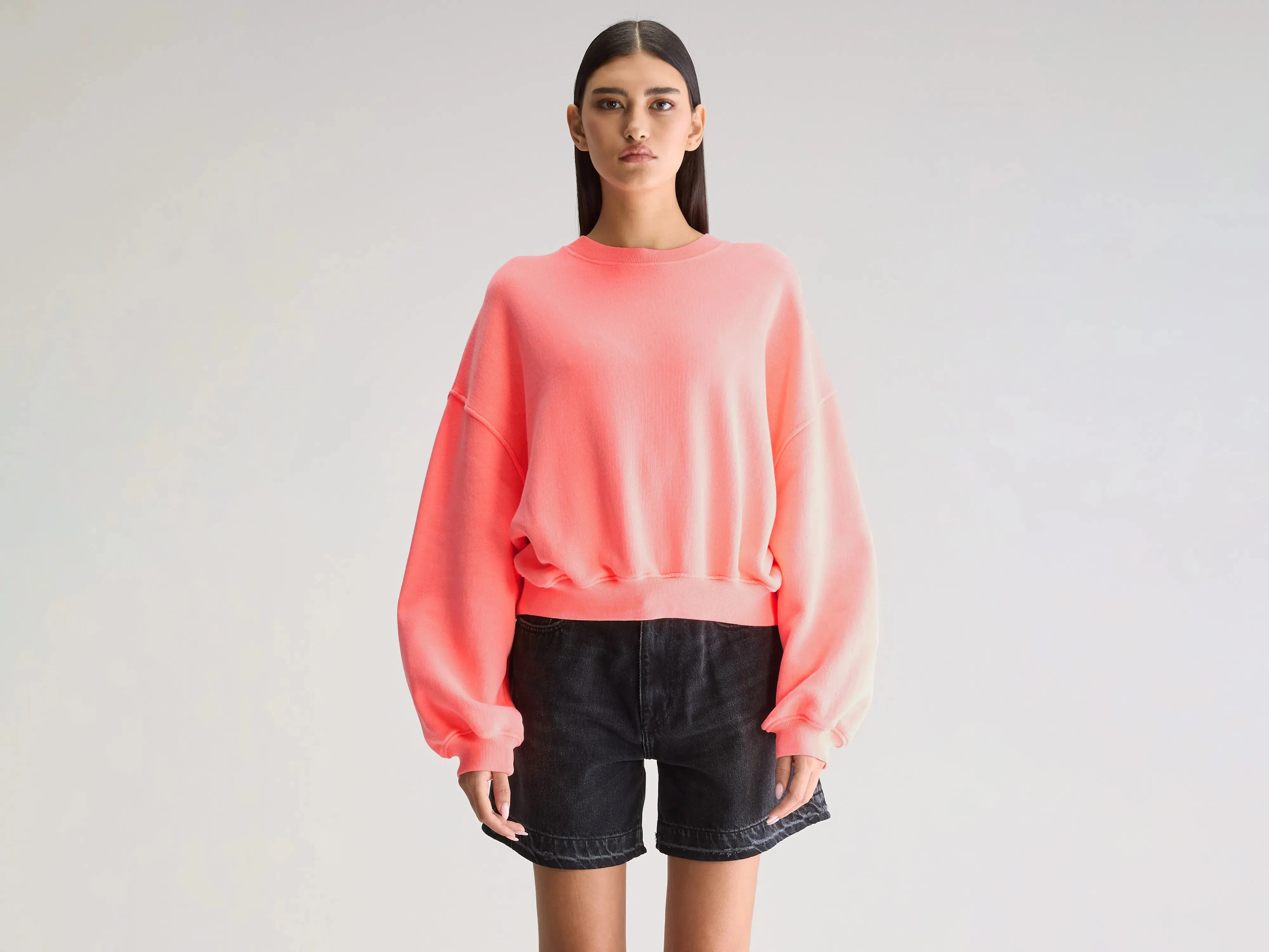product eco friendliness level Urban Fit Fancy cropped sweatshirt (251 / W / EXOTIC WASH)