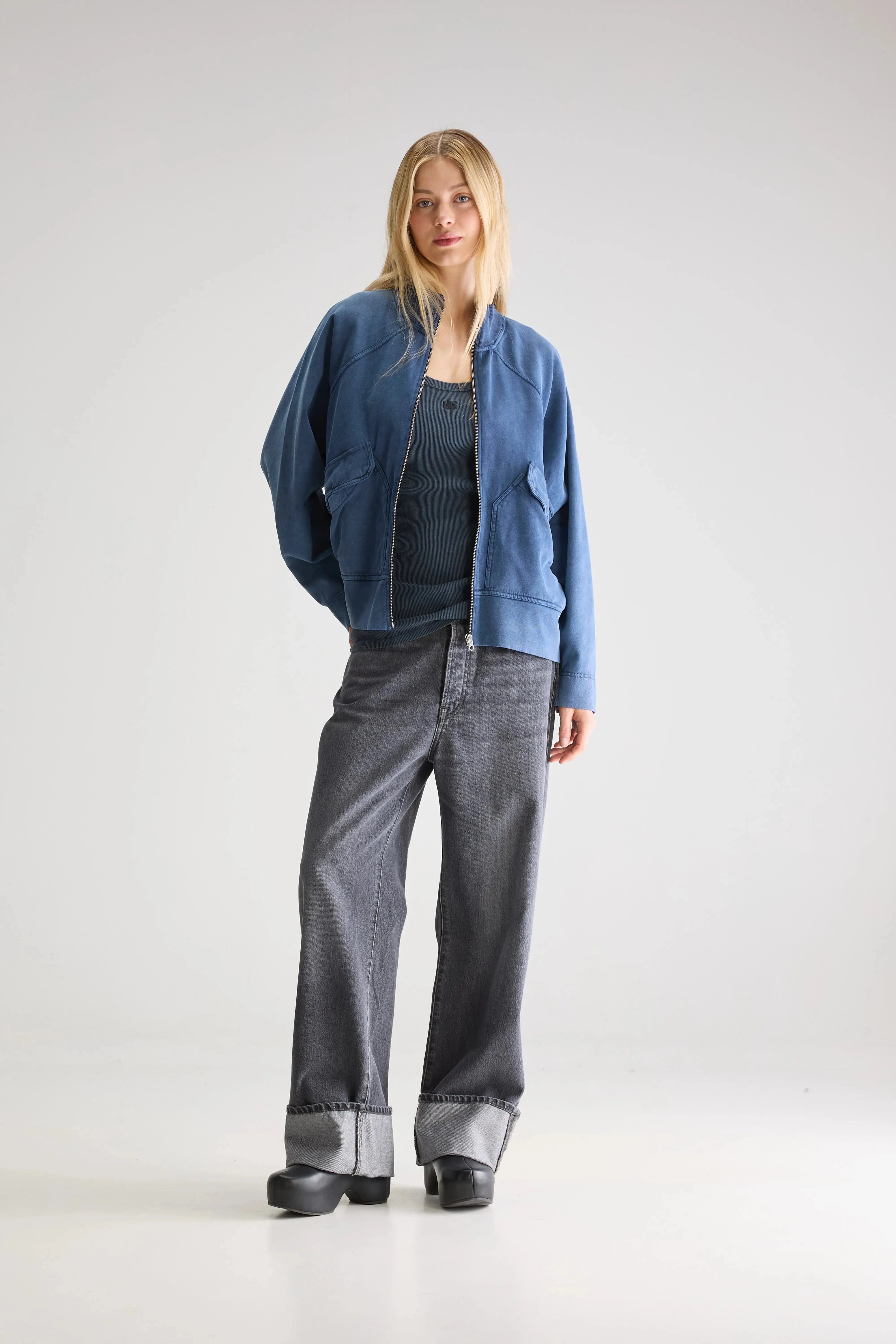 Fanty zip-front sweatshirt (251 / W / INK) Layer Sleek