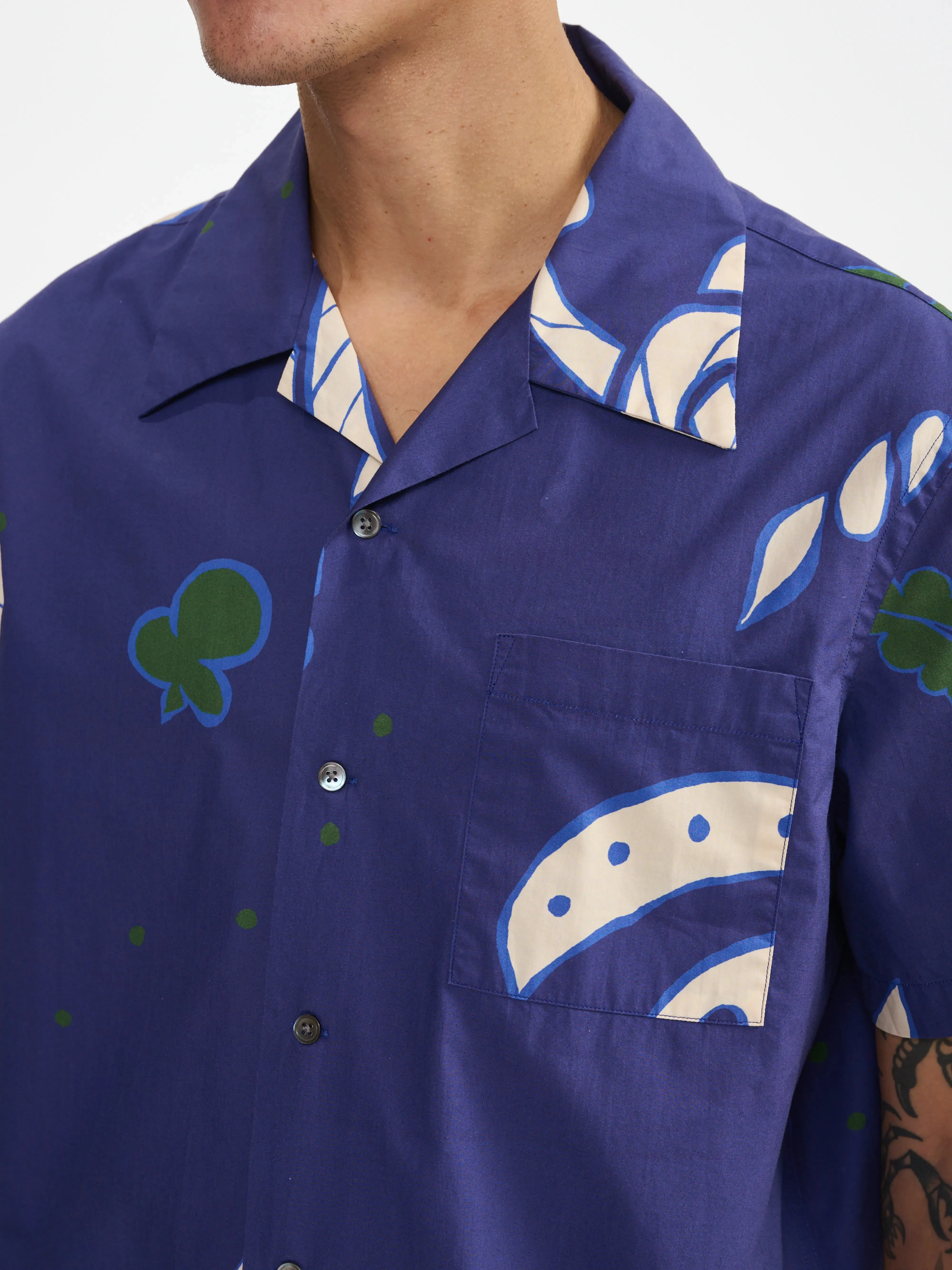 faraway shirt (241 / M / DISPLAY A) relaxed shape