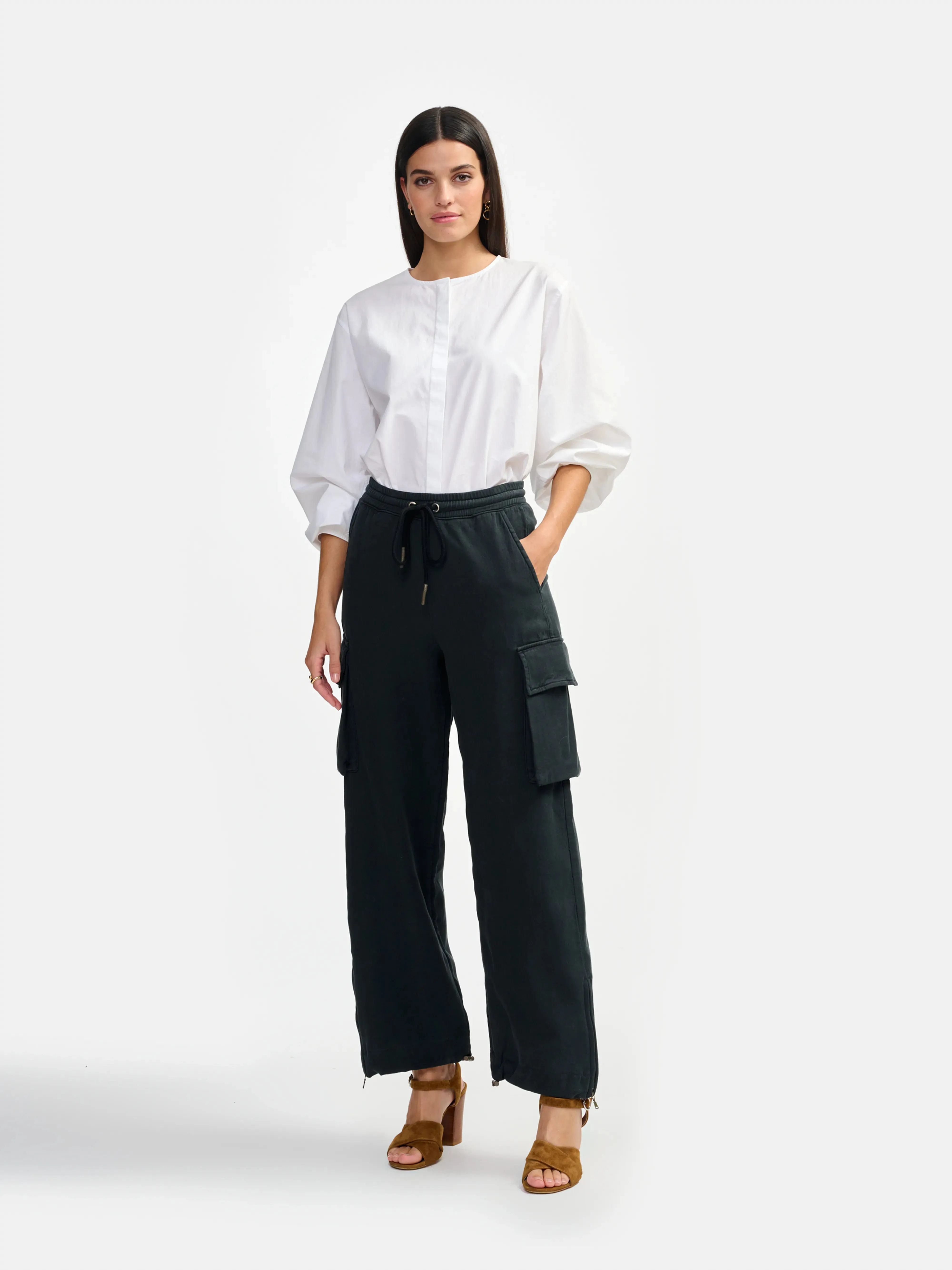 farro trousers (241 / W / BLACK BEAUTY) Daily Comfort