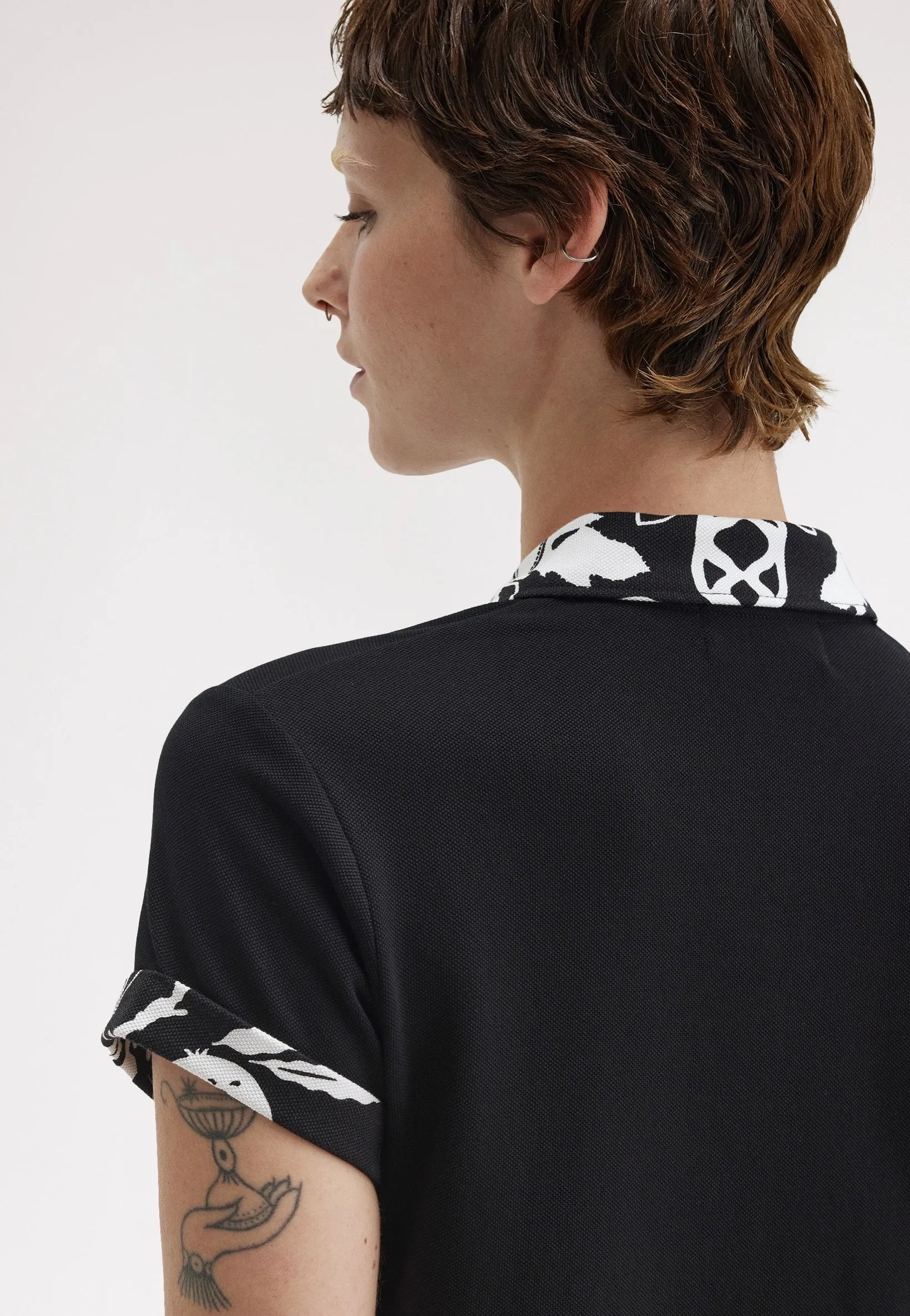 Fashion Outfit Fred Perry x Amy Winehouse - Printed Trim Black - Polo