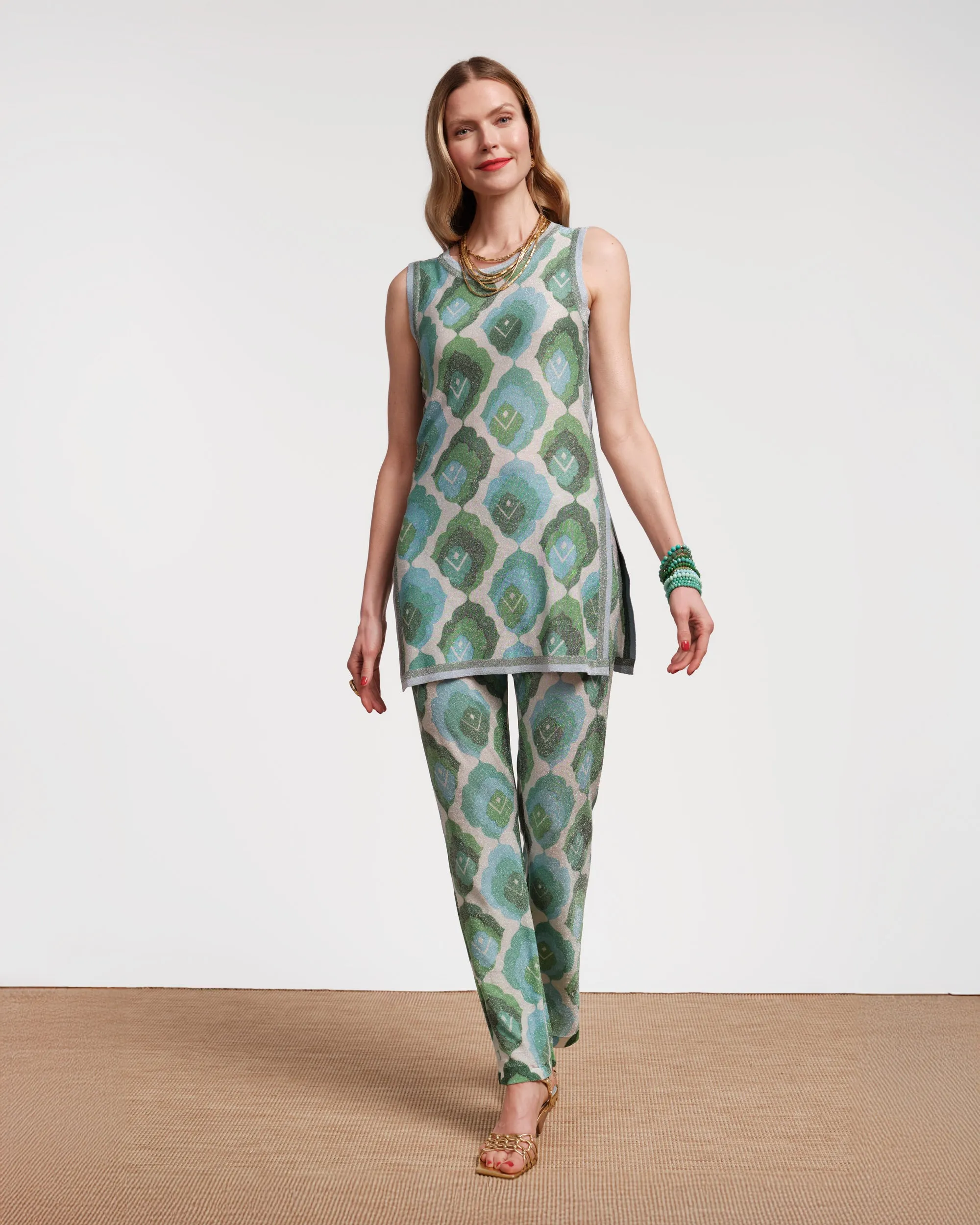 Fashionable Comfort Robbie Pant - Graphic Leaf