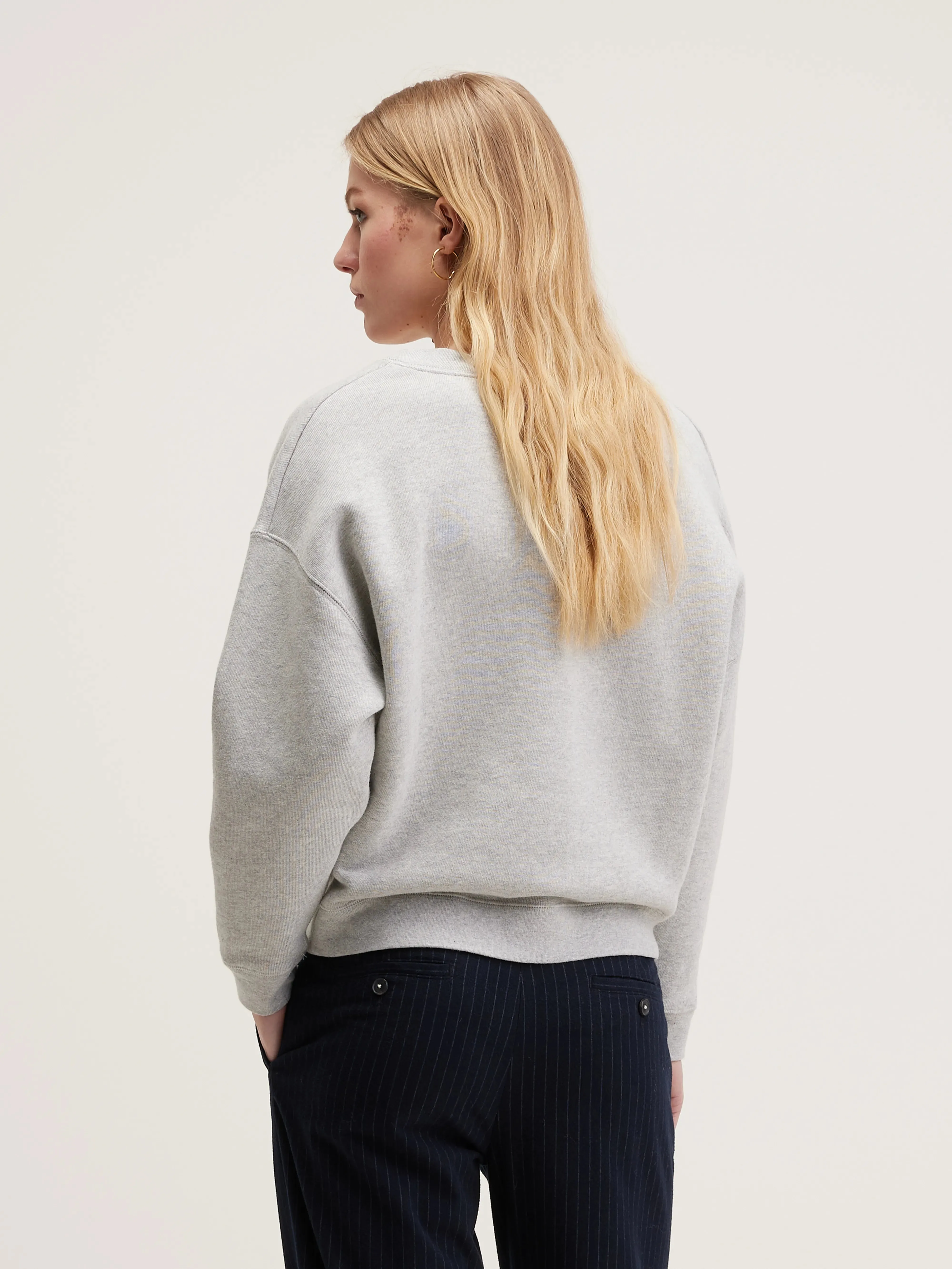 Fellow v-neck sweatshirt (242 / W / H. GREY) Relaxed Neck