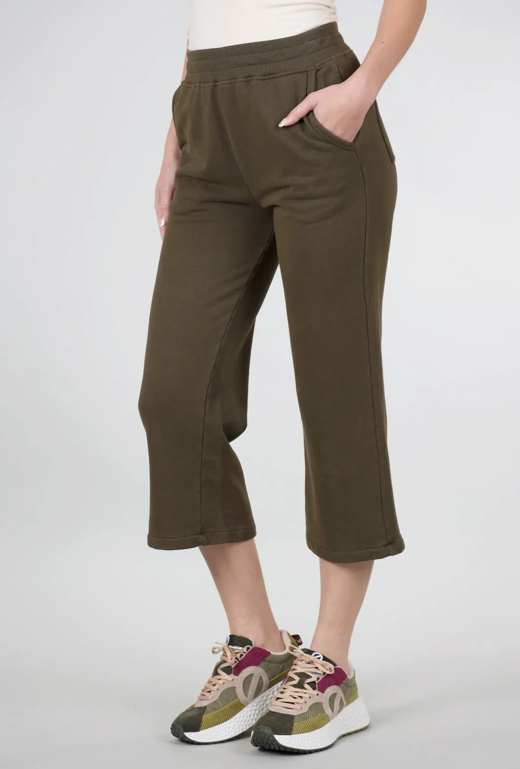 Feminine Fit Relaxed Fit Sweatpants, True Olive