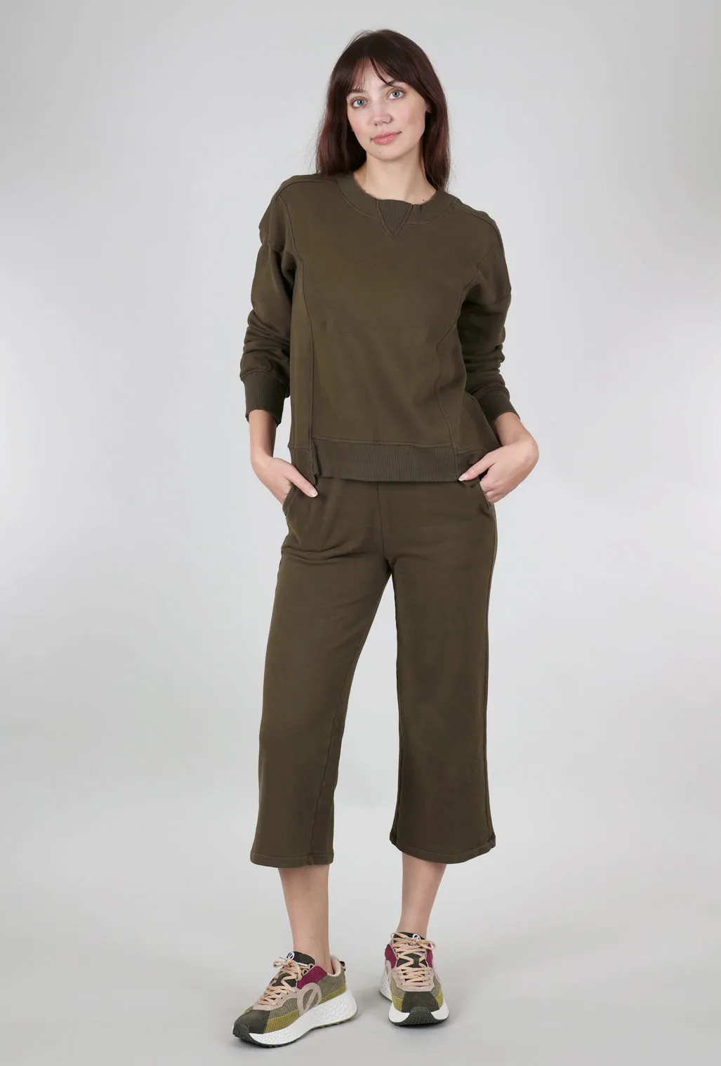 Feminine Fit Relaxed Fit Sweatpants, True Olive