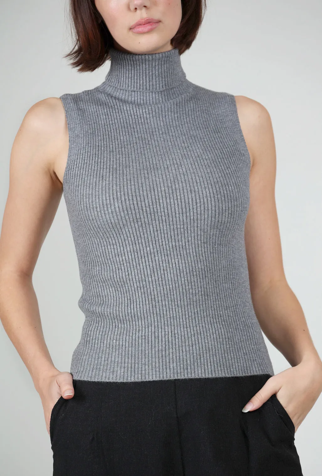Flattering Fit Jennifer S/L Ribbed Mockneck, Charcoal