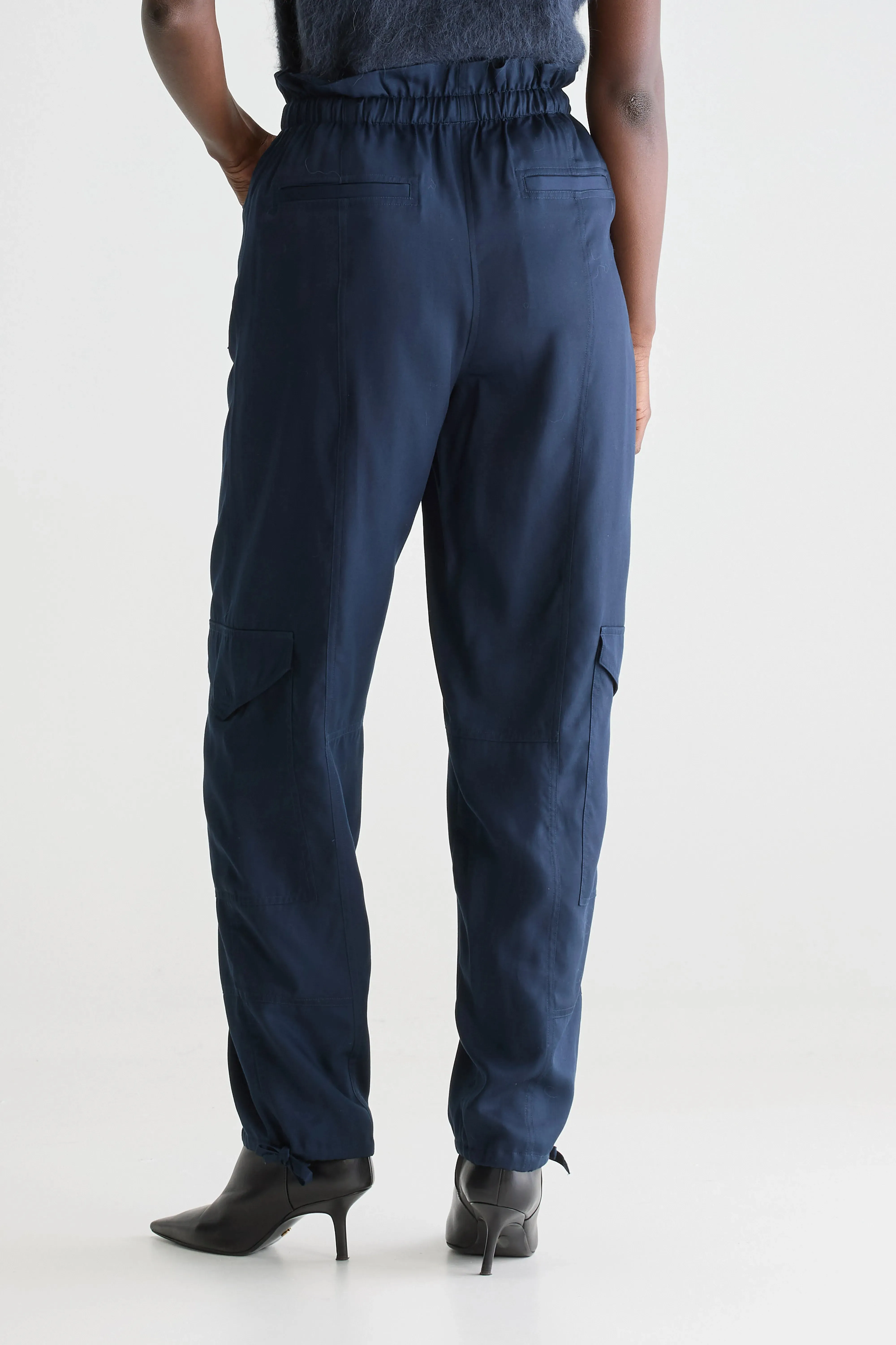 Flattering Fit Kiss cargo trousers (251 / W / CAPTAIN)