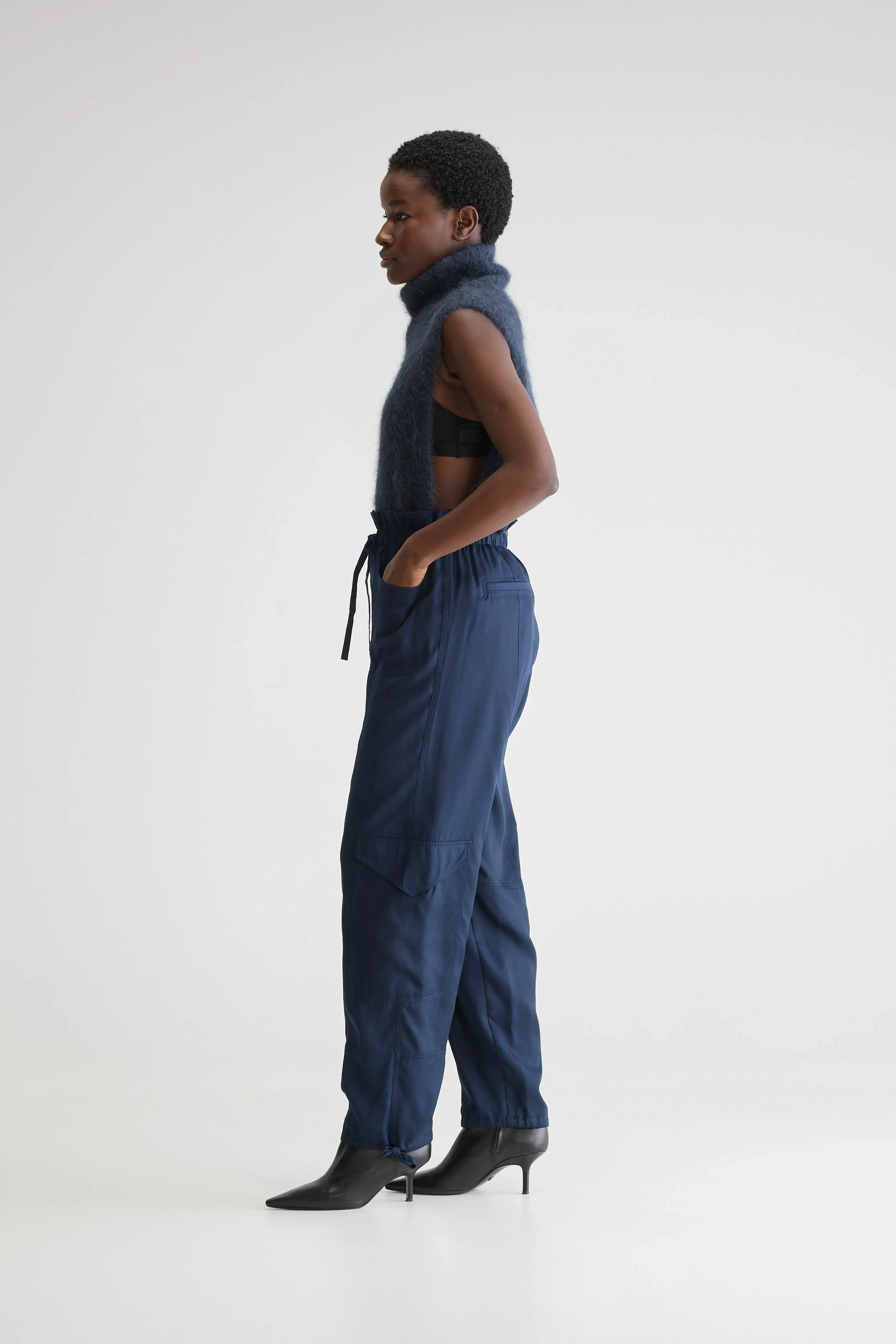 Flattering Fit Kiss cargo trousers (251 / W / CAPTAIN)