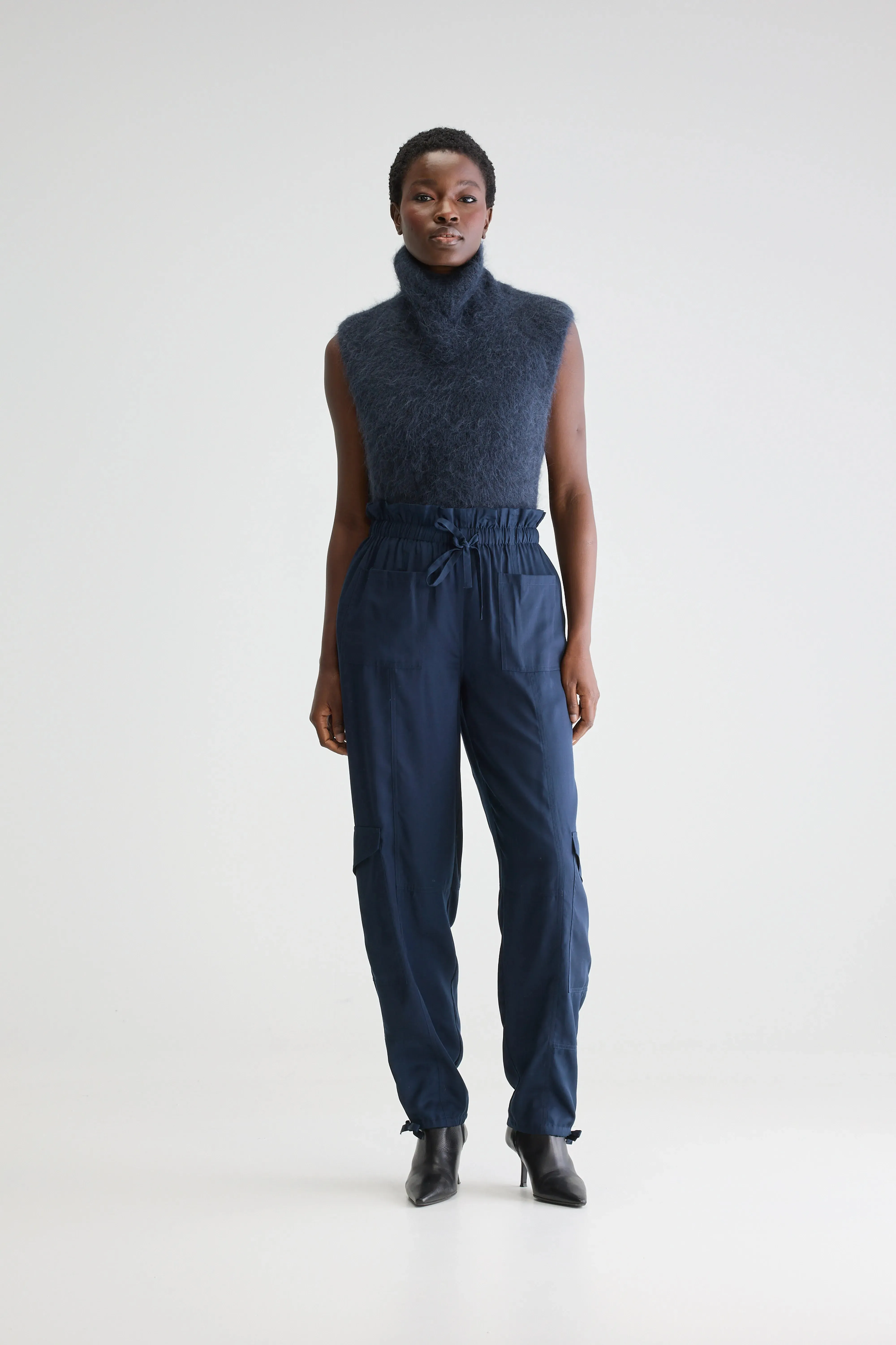 Flattering Fit Kiss cargo trousers (251 / W / CAPTAIN)