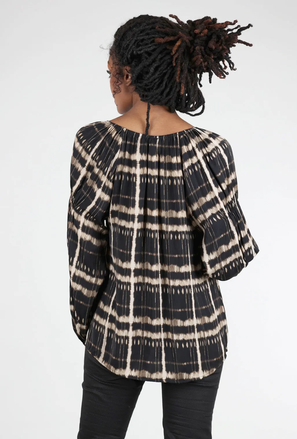 Flowy Print Blouse, Black Comfort Wear