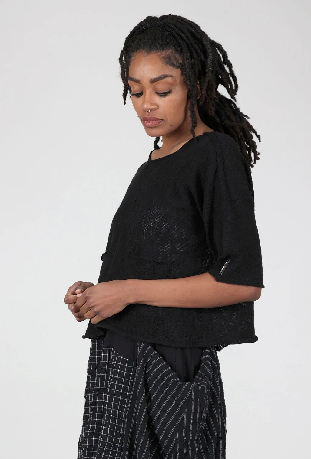 Frayed Design Reverse Sweater, Black