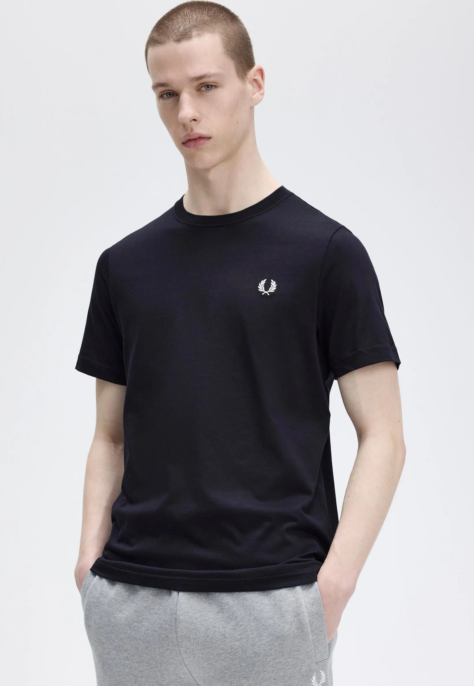 Fred Perry - Crew Neck Navy - T-Shirt Regular and comfortable