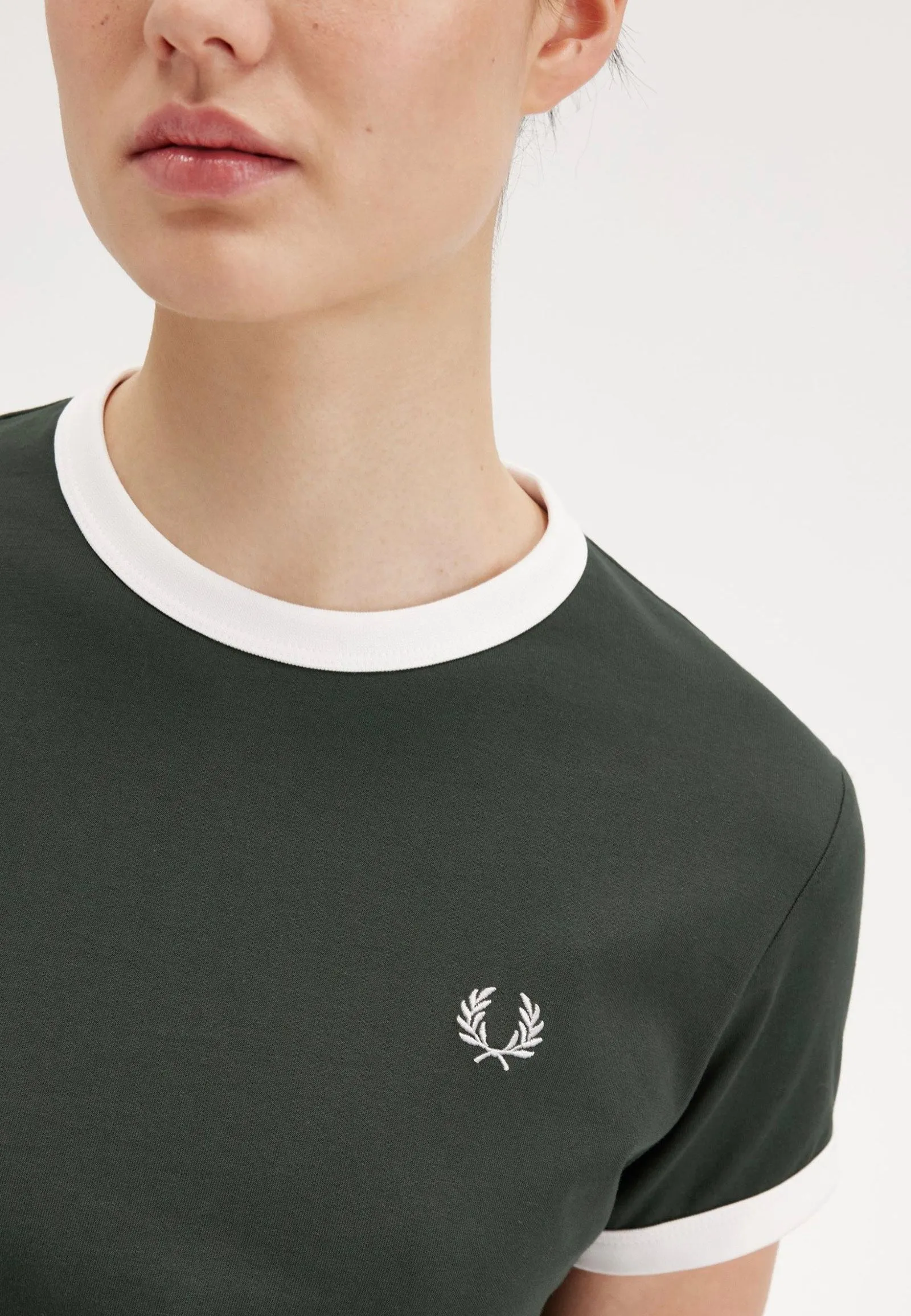 Fred Perry - Cropped Ringer Court Green - T-Shirt Versatile use