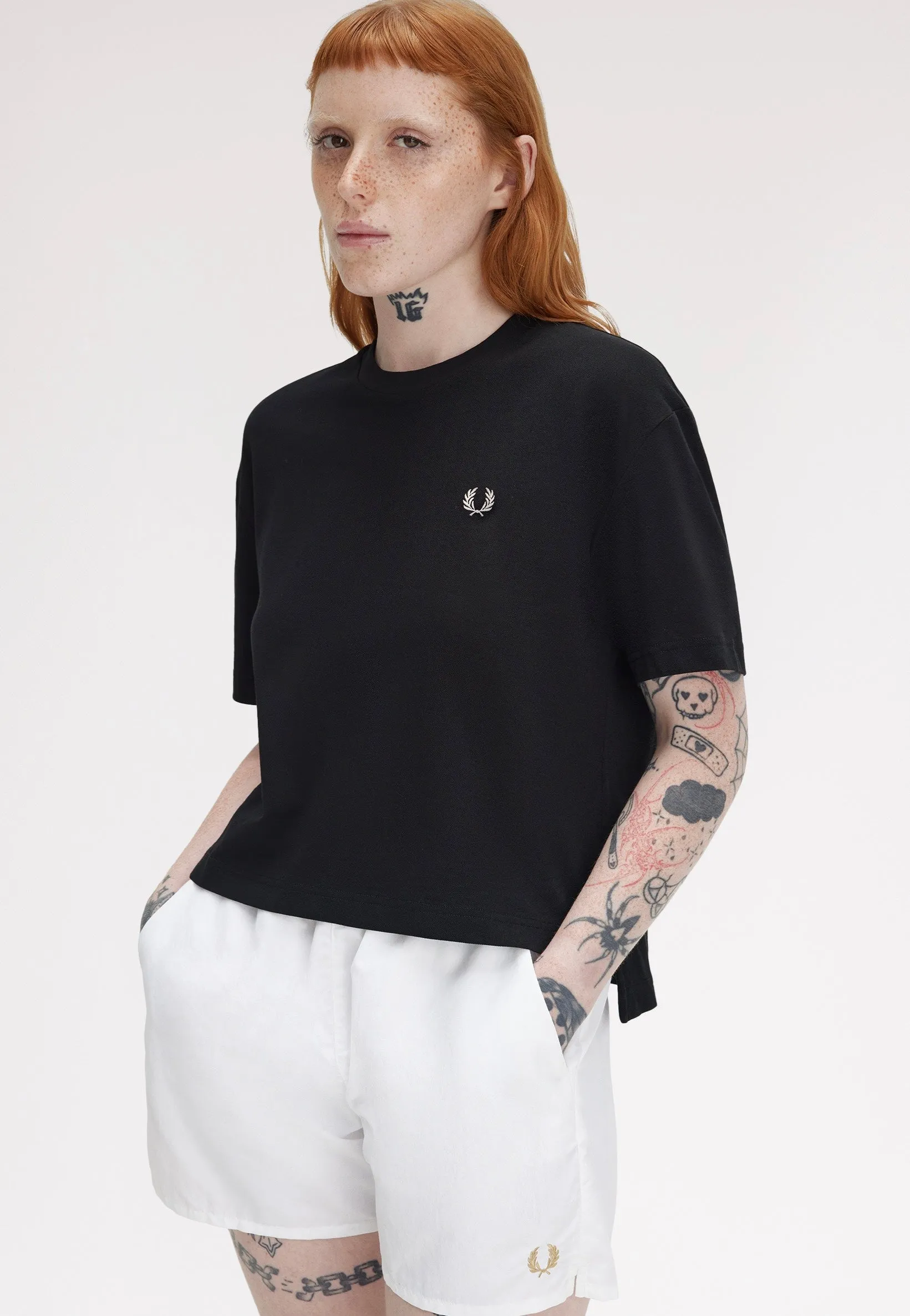 Fred Perry - Pique Black - T-Shirt Graphic and modern
