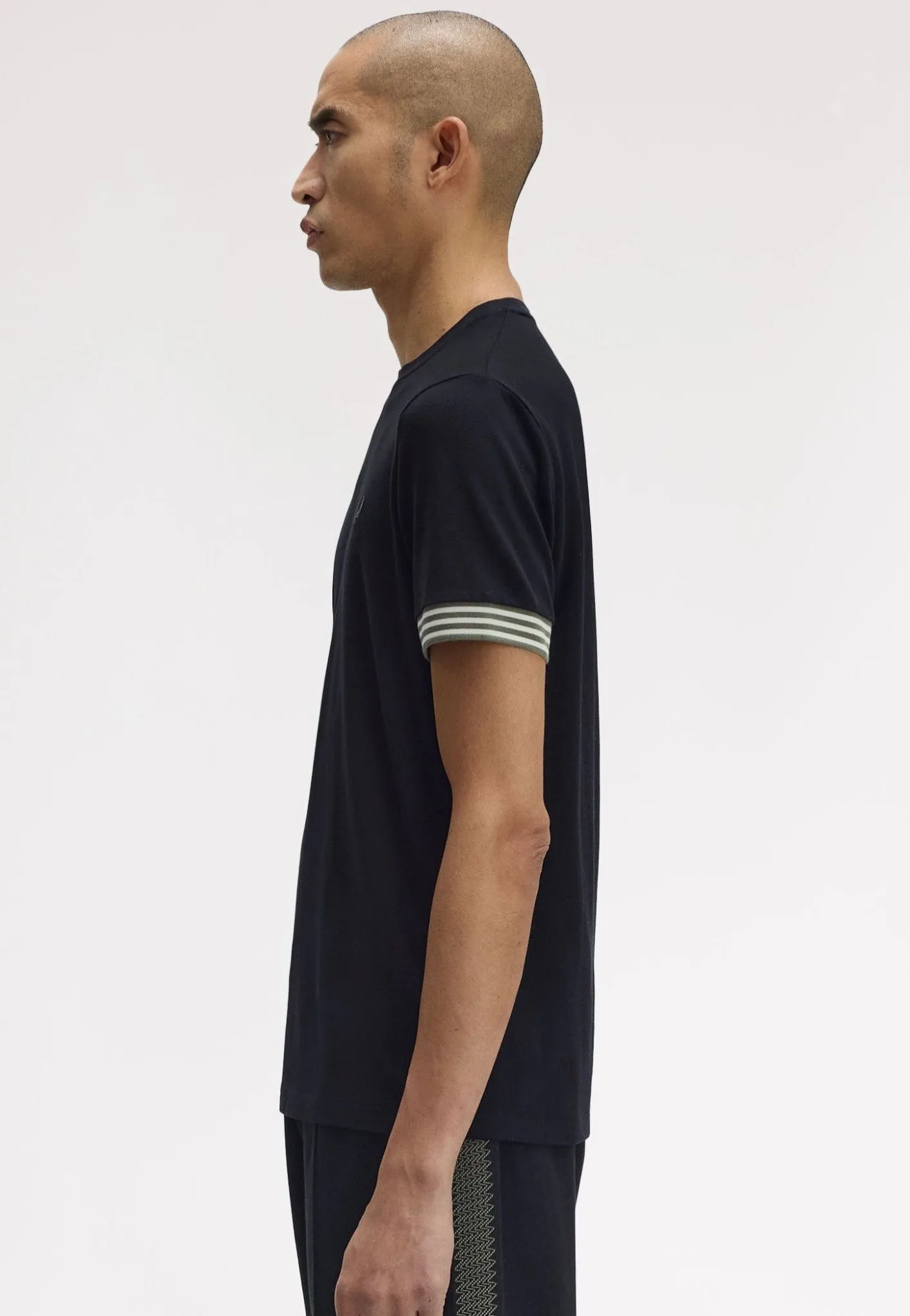 Fred Perry - Striped Cuff T-Black - T-Shirt Beach and sunny