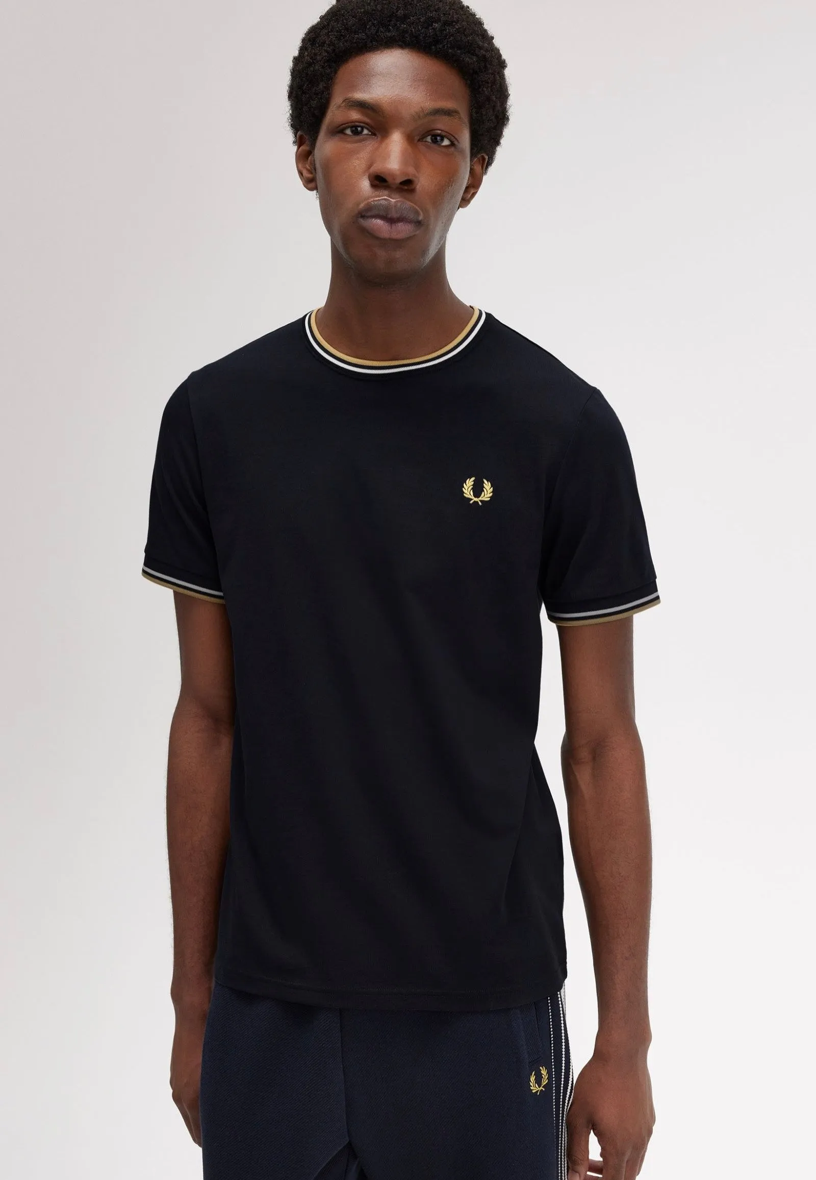 Outdoor Activity Fred Perry - Twin Tipped Navy/Ecru/Honeycomb - T-Shirt