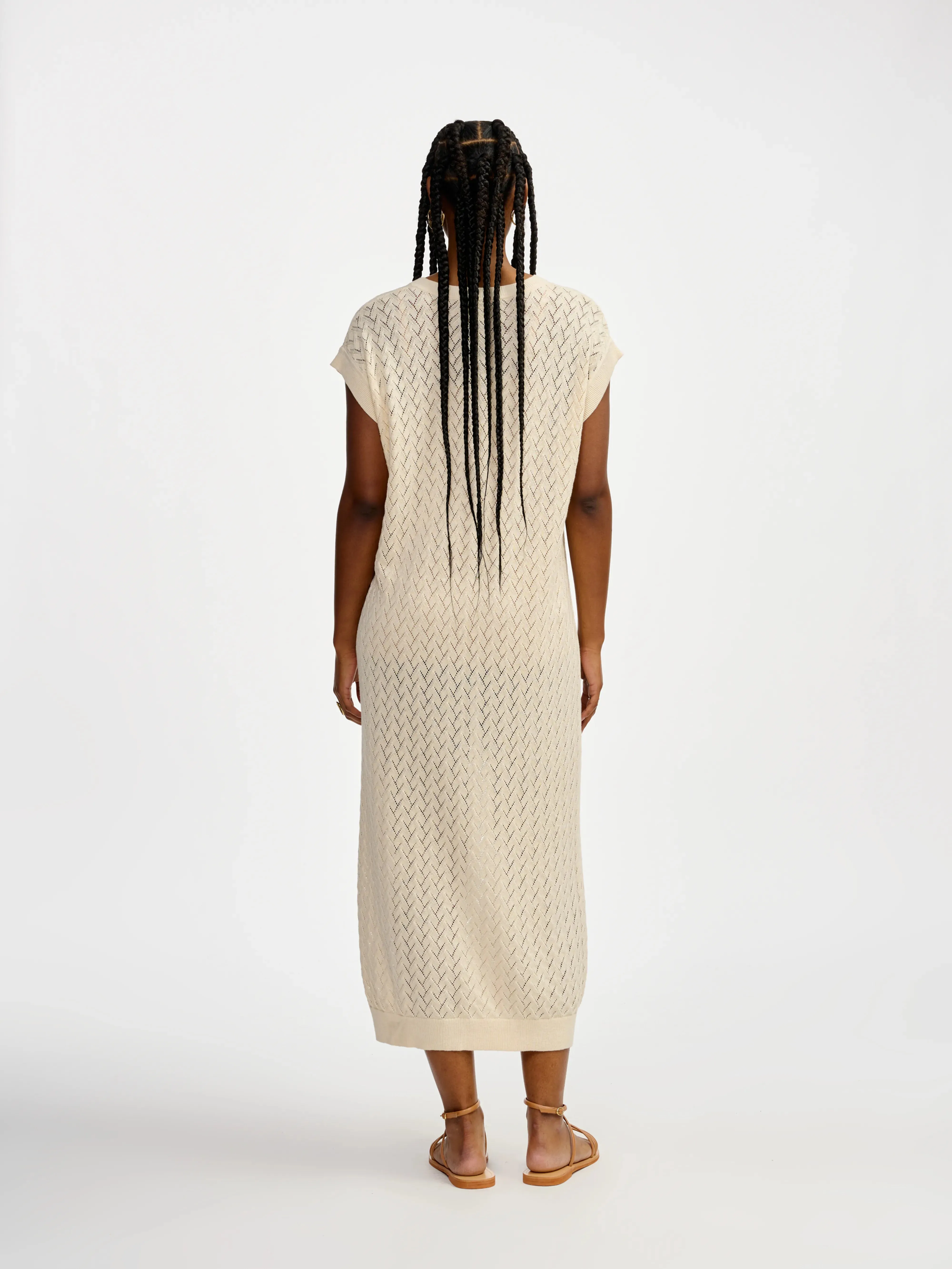 gopmi dress (241 / W / SWAN) flowy style