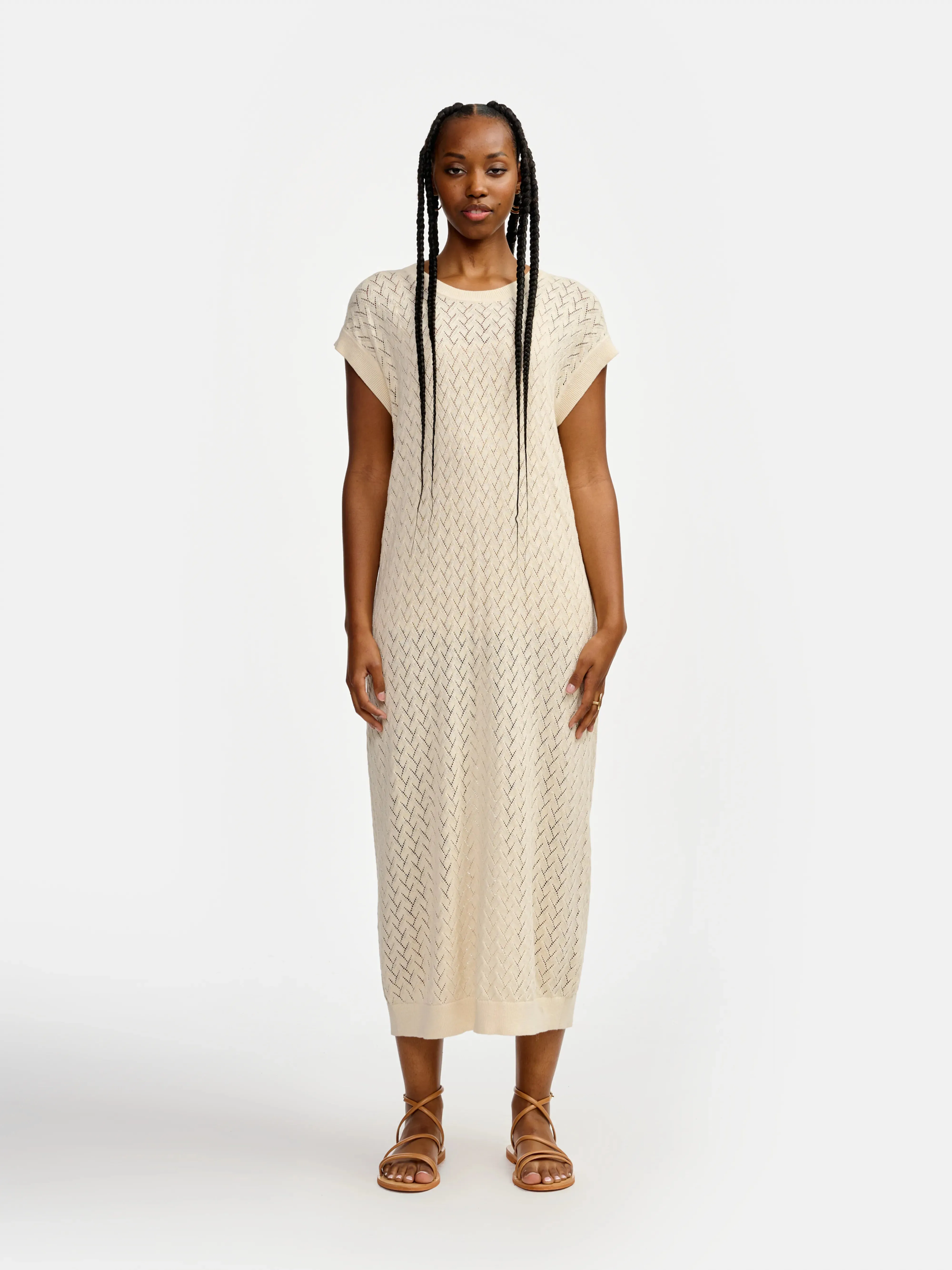 gopmi dress (241 / W / SWAN) flowy style