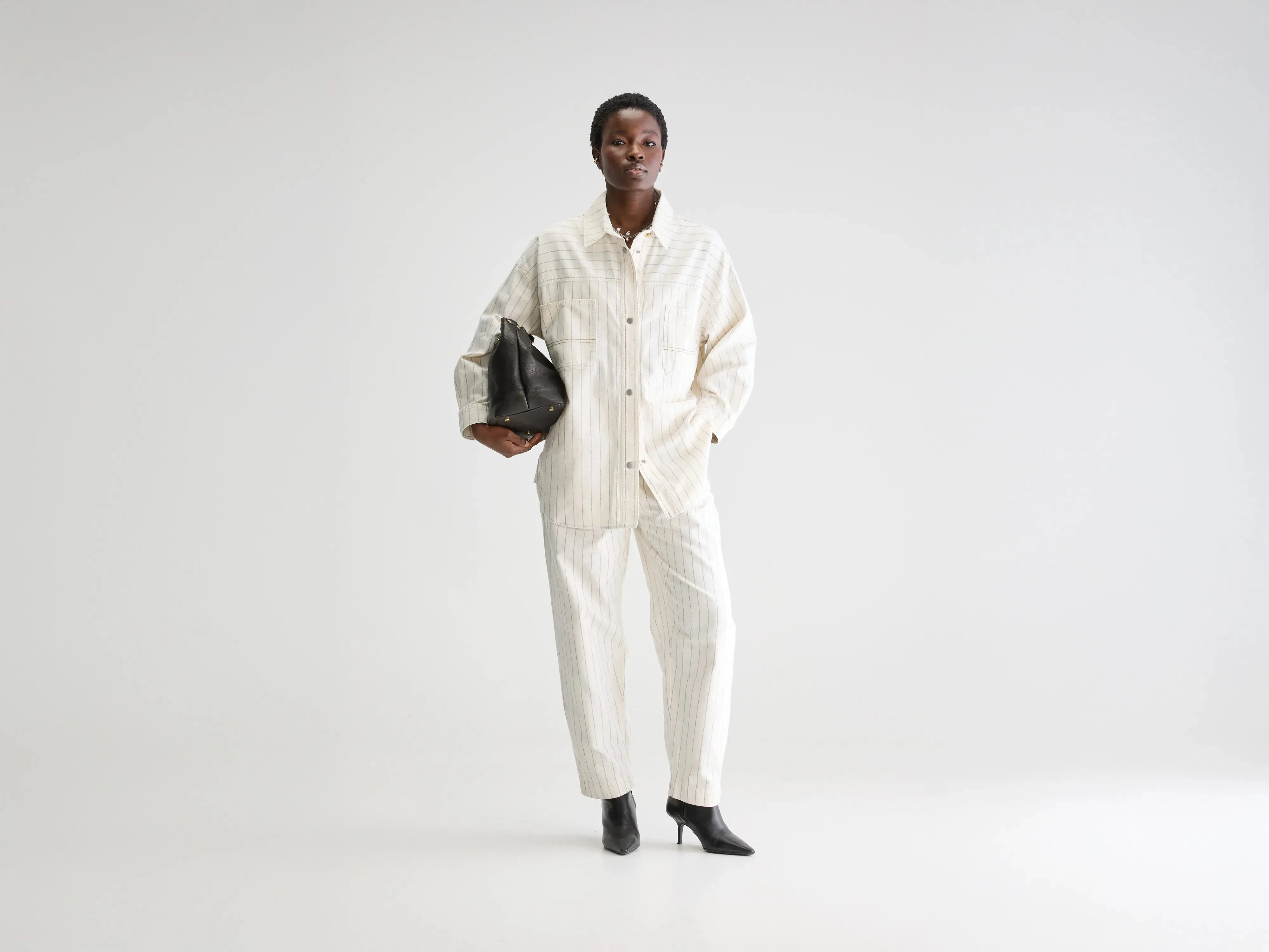 Guru overshirt (251 / W / STRIPE A) Down Filled Travel Ready Look