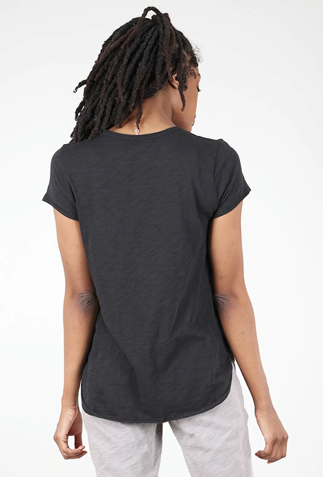 Half and versatile Cotton Slub Scoop Tee, Black