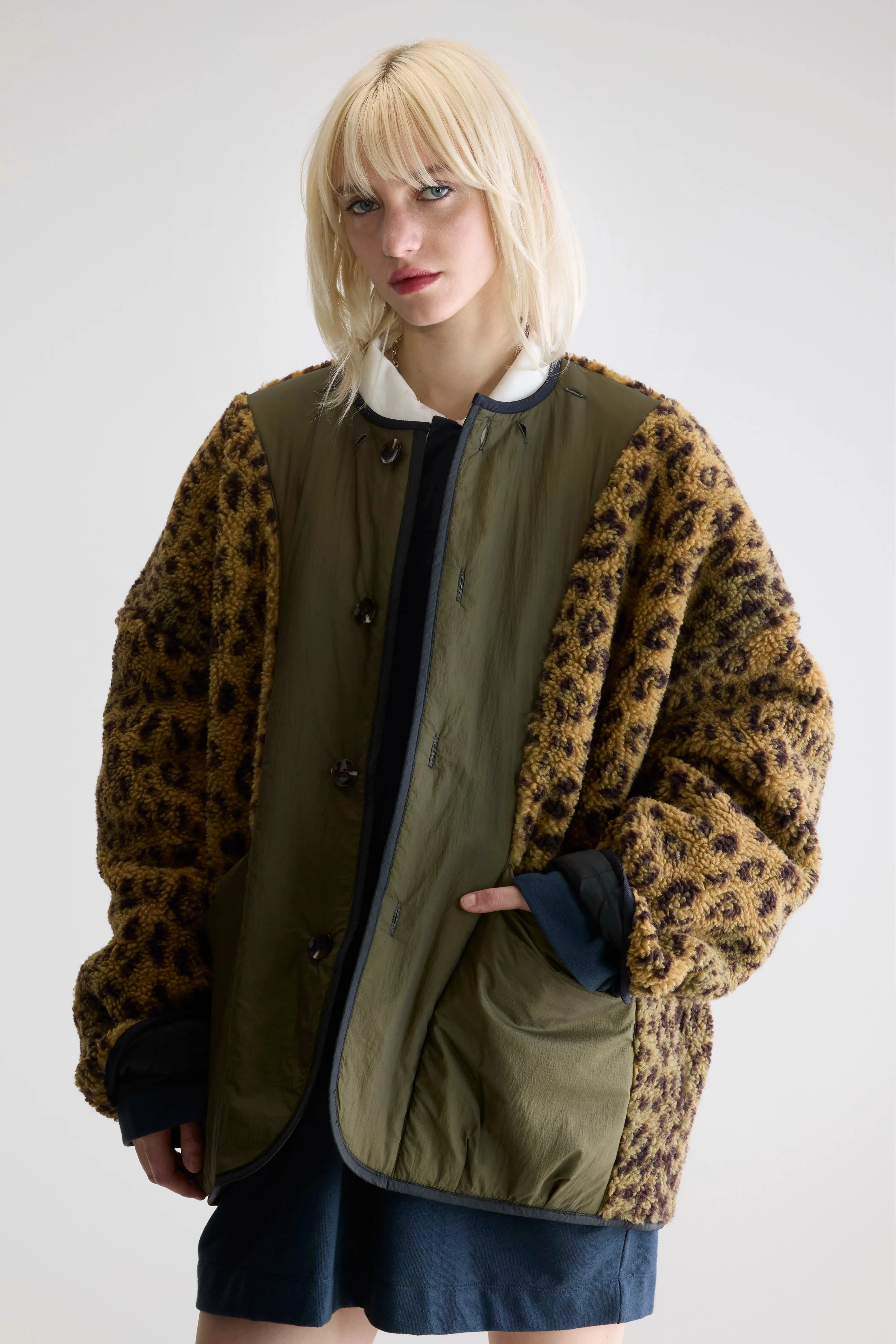 Hampton teddy jacket (252 / W / BLACK SAND) Rugged Comfort