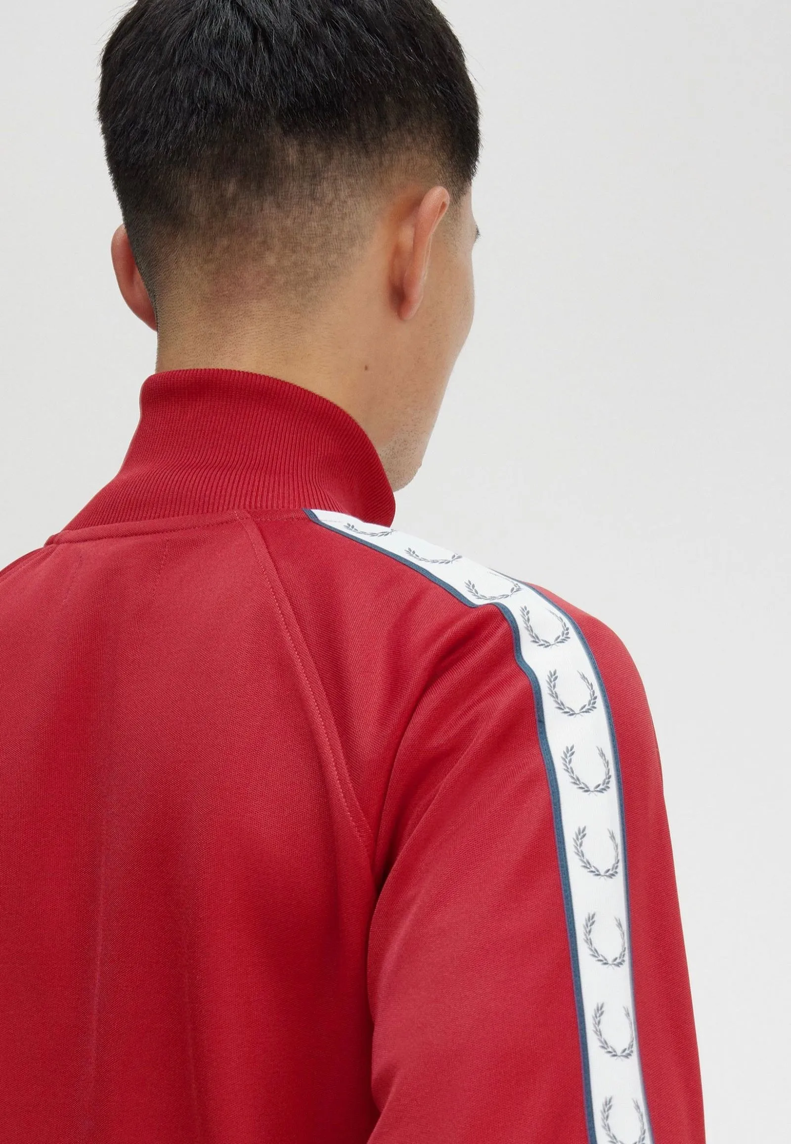 Happy looks Fred Perry - Taped Track Burnt Red - Track Jacket