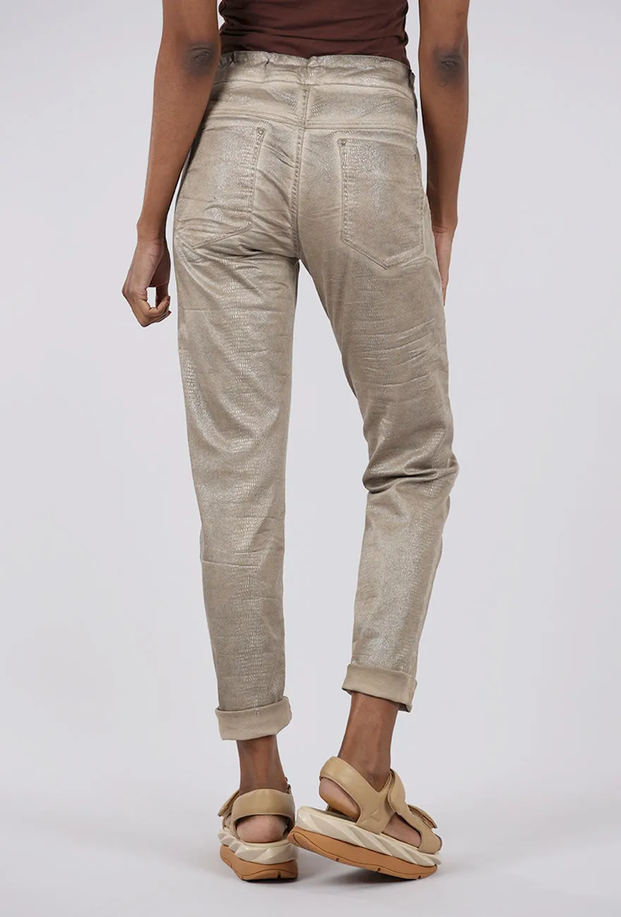 Iconic Stretch Denim, Cream Breathable Comfort