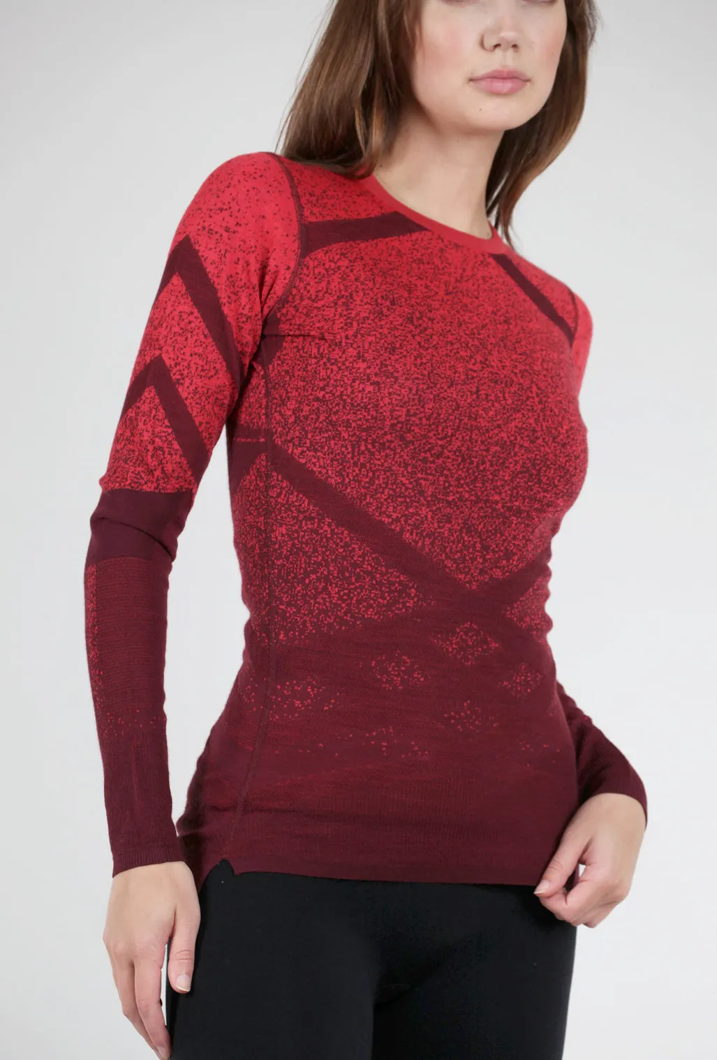 Intraknit Thermal Pattern Crew, Black Cherry/ Scarlet Flattering Style