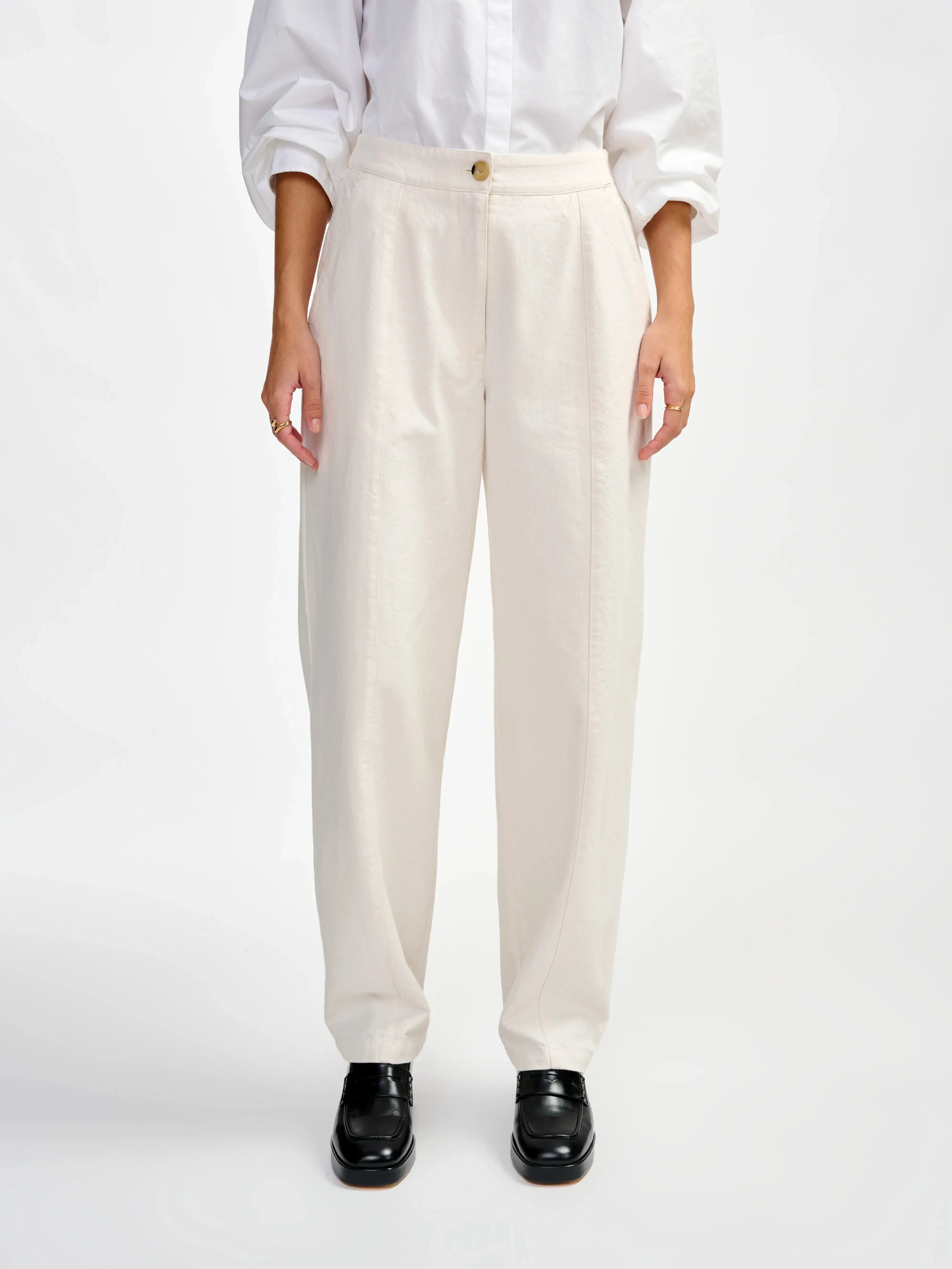 Jogger Style dark trousers (241 / W / WHITE)