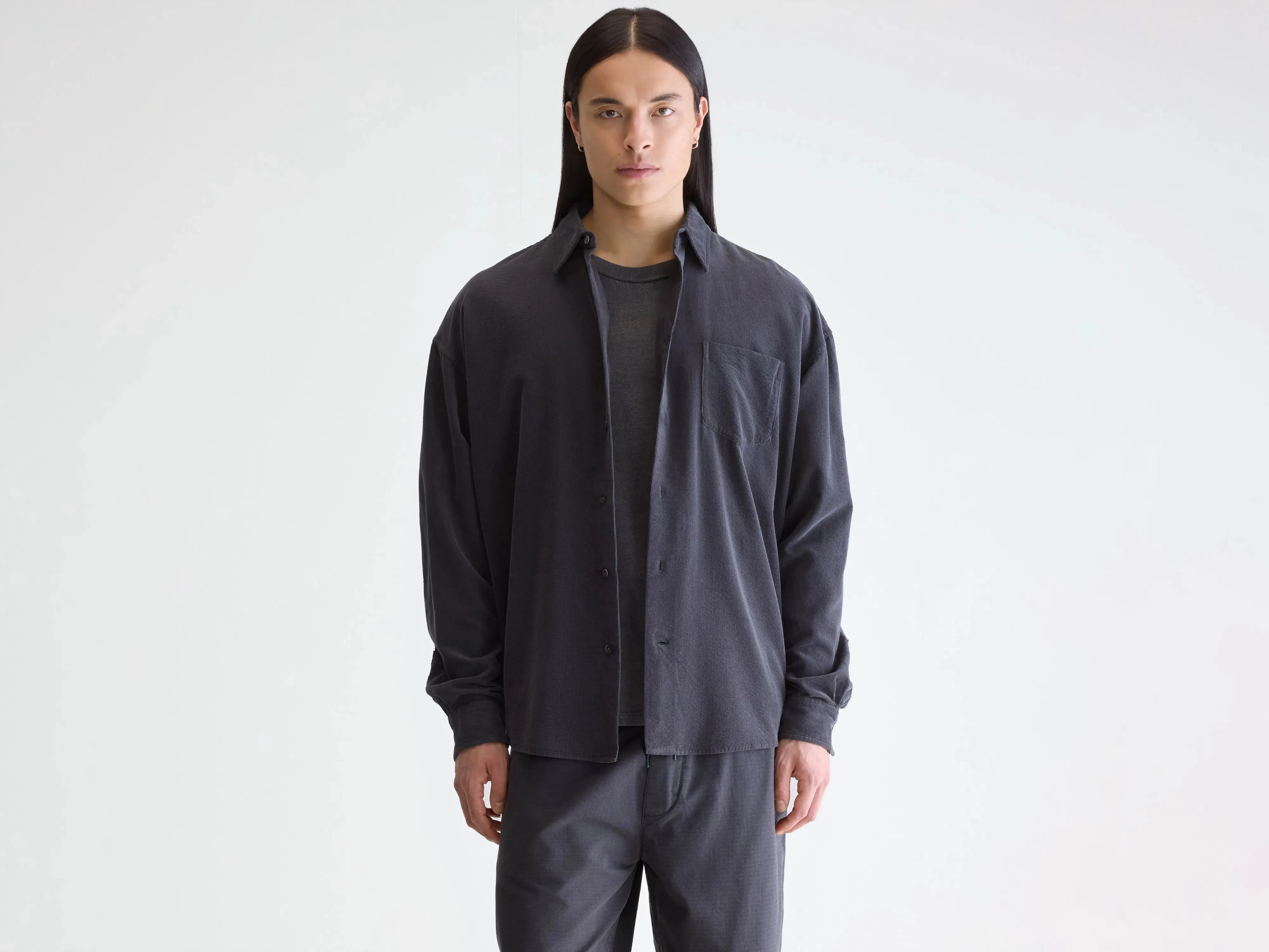 Craftsmanship Focus Jops relaxed shirt (252 / M / BLACK SAND)