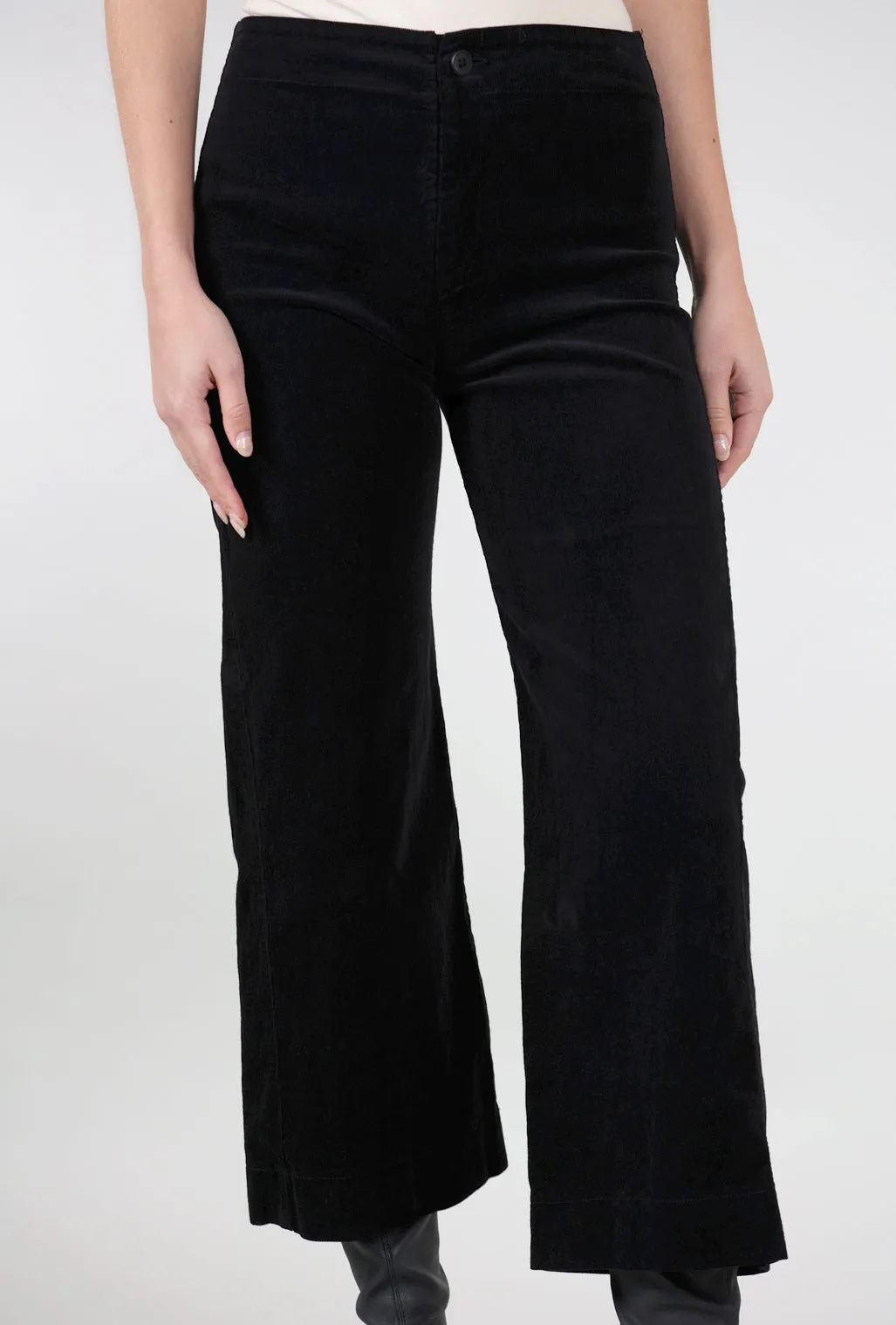 Knack Cords, Black Trendy Look