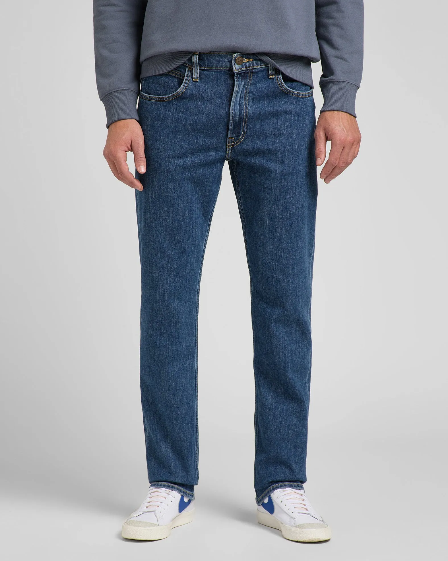 Lee Brooklyn Straight Regular Fit Mens Jeans - Mid Stonewash | Lee Jeans | JEANSTORE