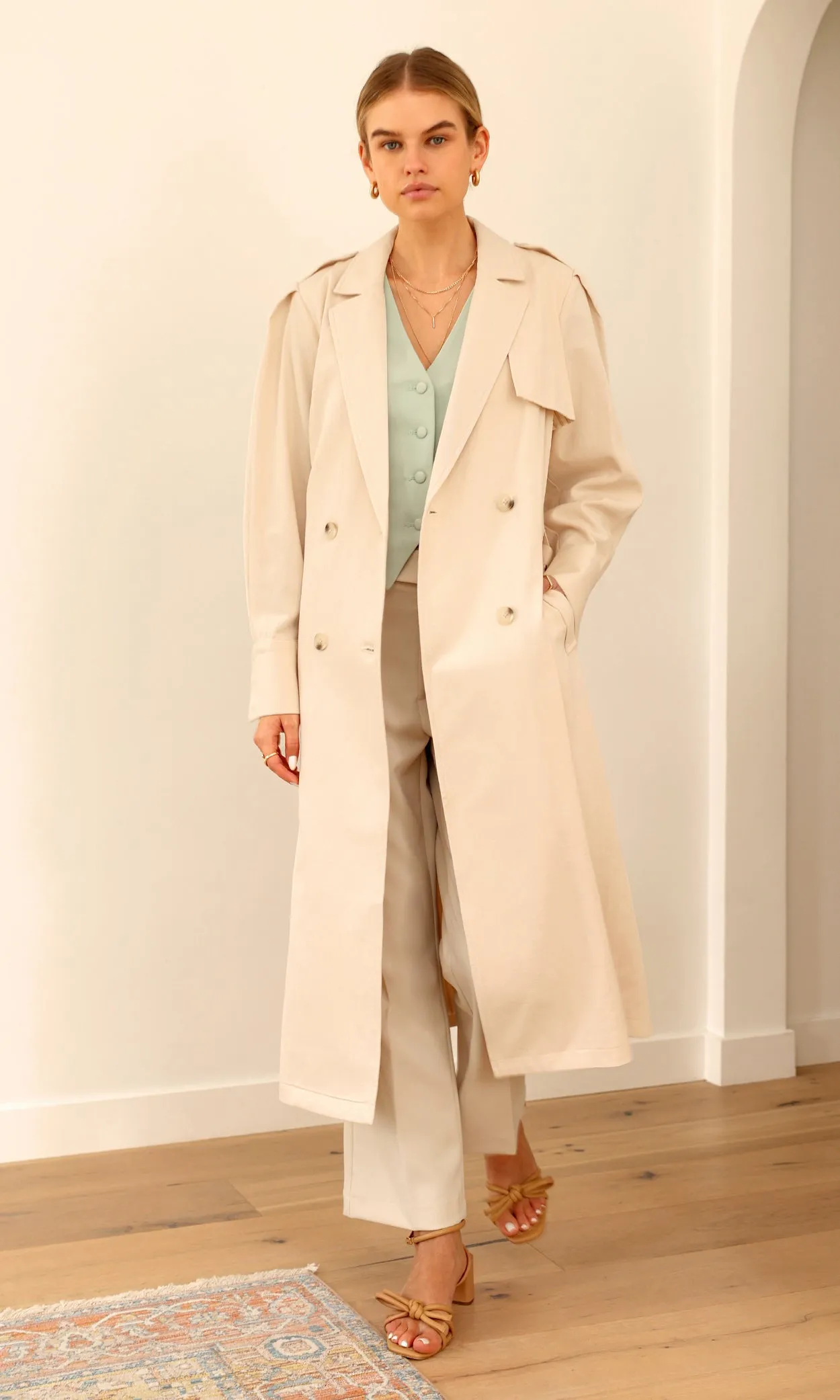Light Armor Edith Trench Coat