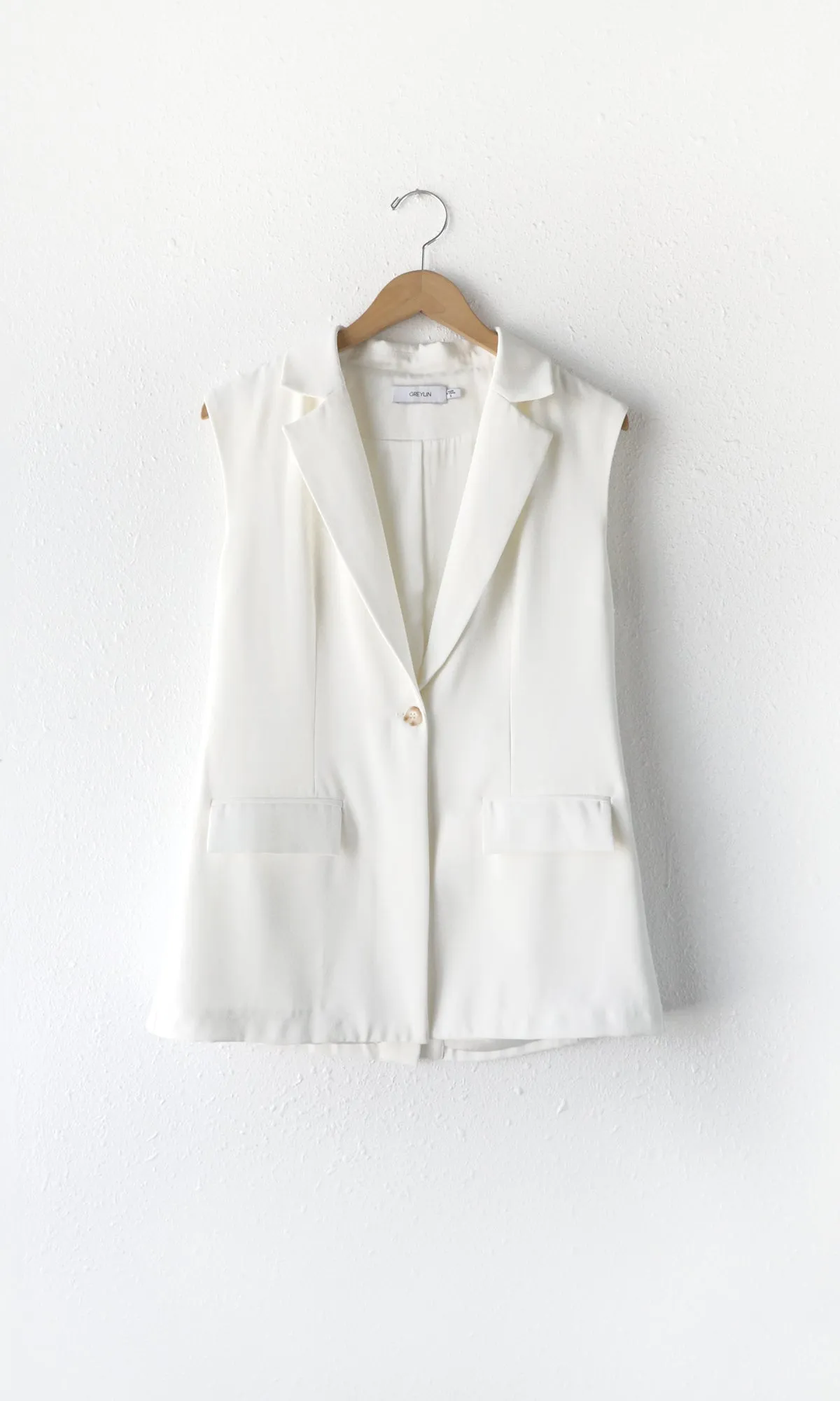 Light - touch Fabric Monse Sleeveless Blazer