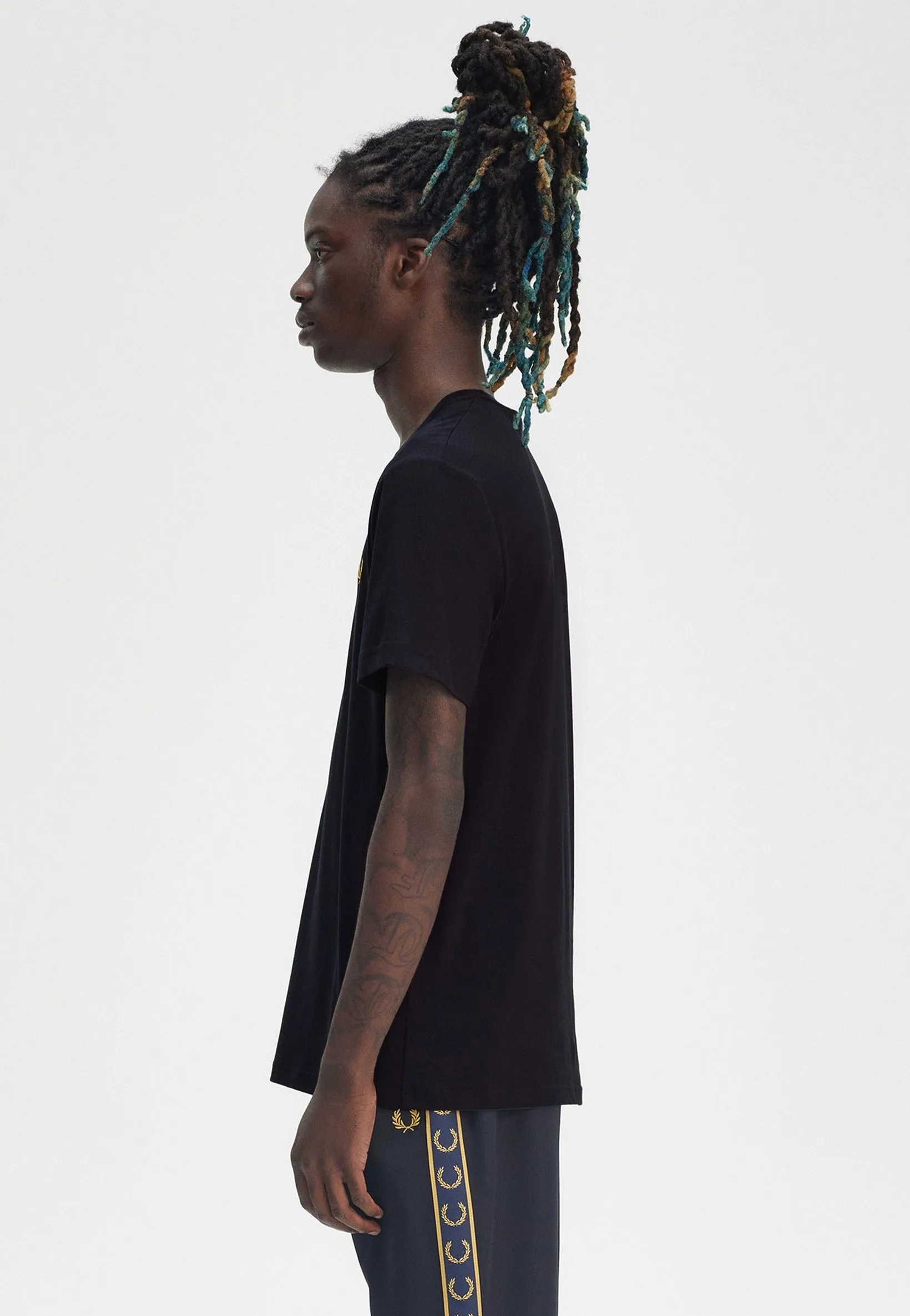 Low - waisted Fred Perry - Crew Neck Navy/Honeycomb - T-Shirt