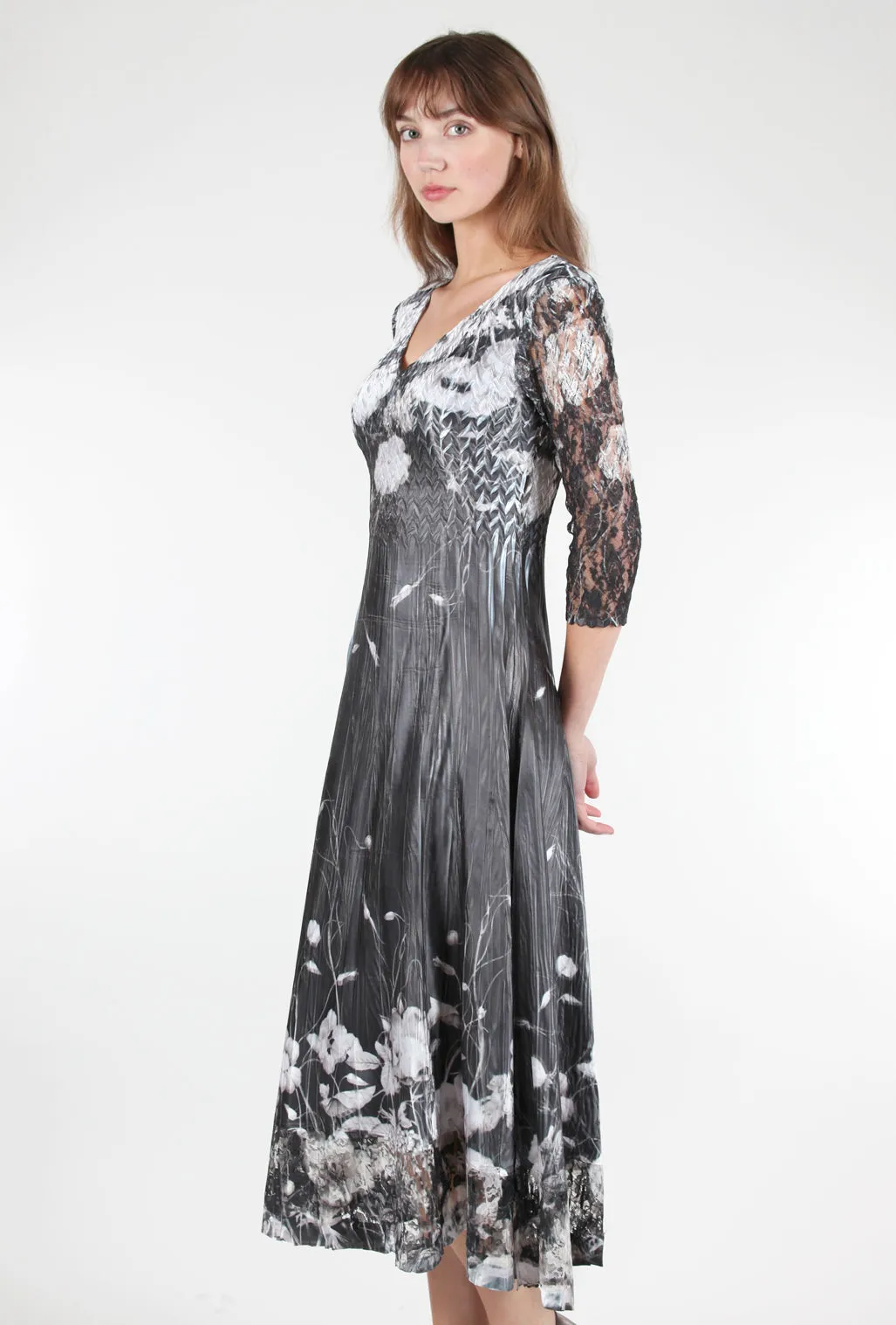 Luxury Outfit Lace Sleeve Charmeuse Dress, Black Opium