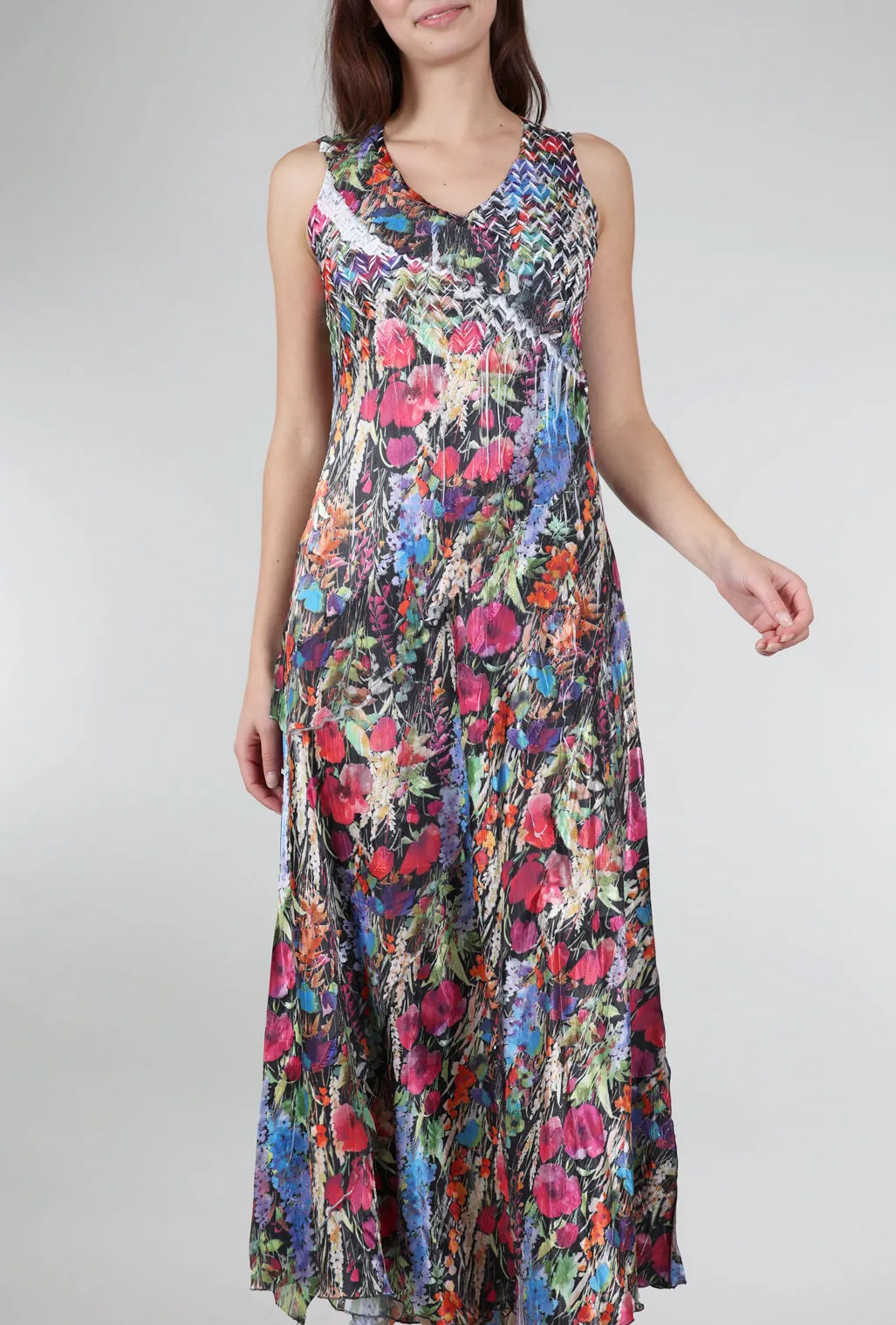 Marble Pattern Lively Blooms V-Neck Ruffle Dress, Black