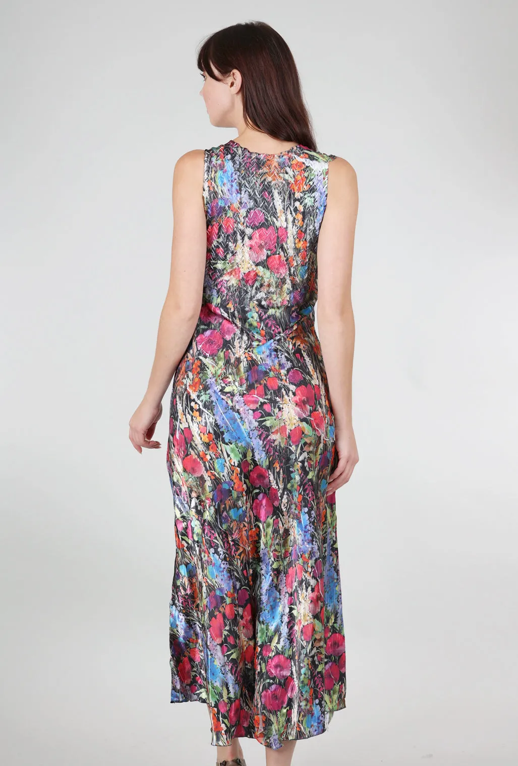 Marble Pattern Lively Blooms V-Neck Ruffle Dress, Black