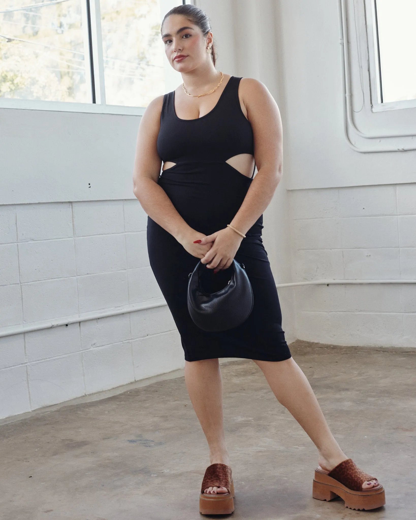 Maru Dress Elegant Touch