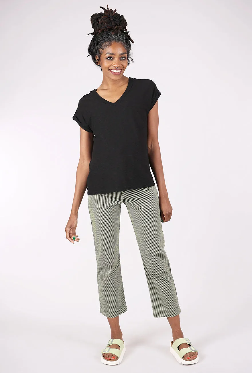 Mesh Trim V-Neck Tee, Black Androgynous style