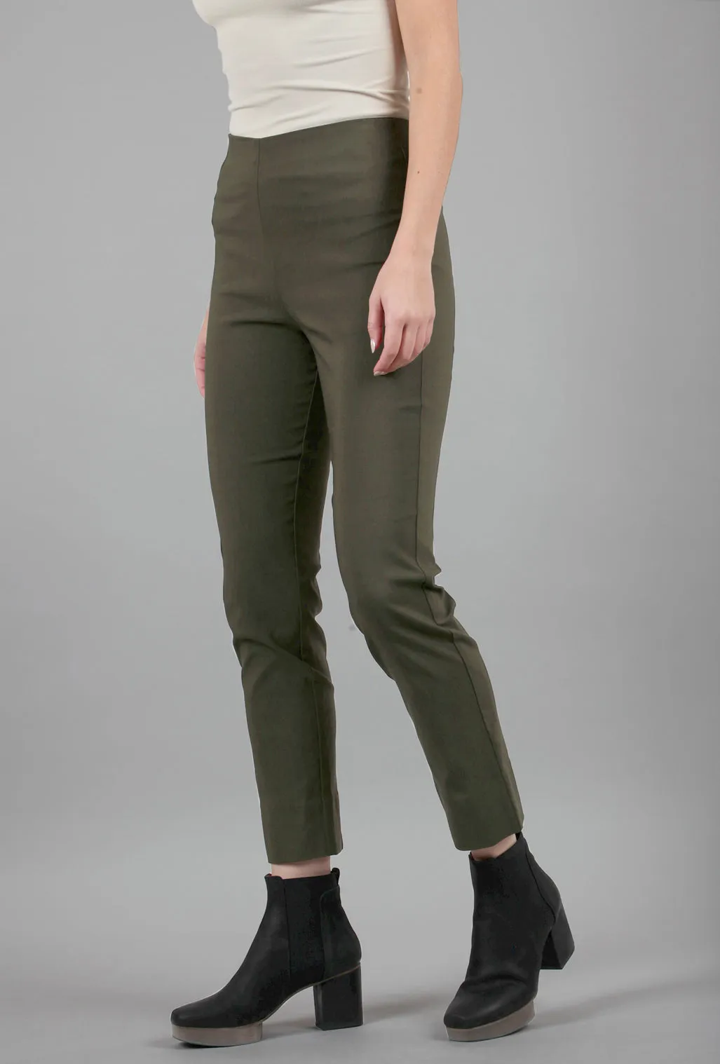 Milo Pant, Dark Olive Relaxed Fit