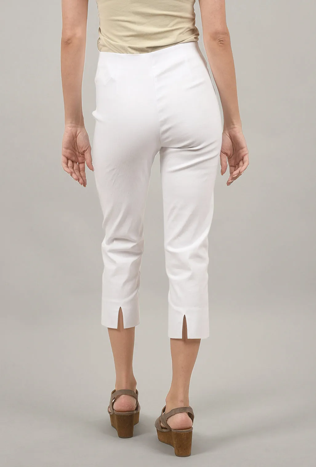Mindy Cropped Pant, White Flexible Fit