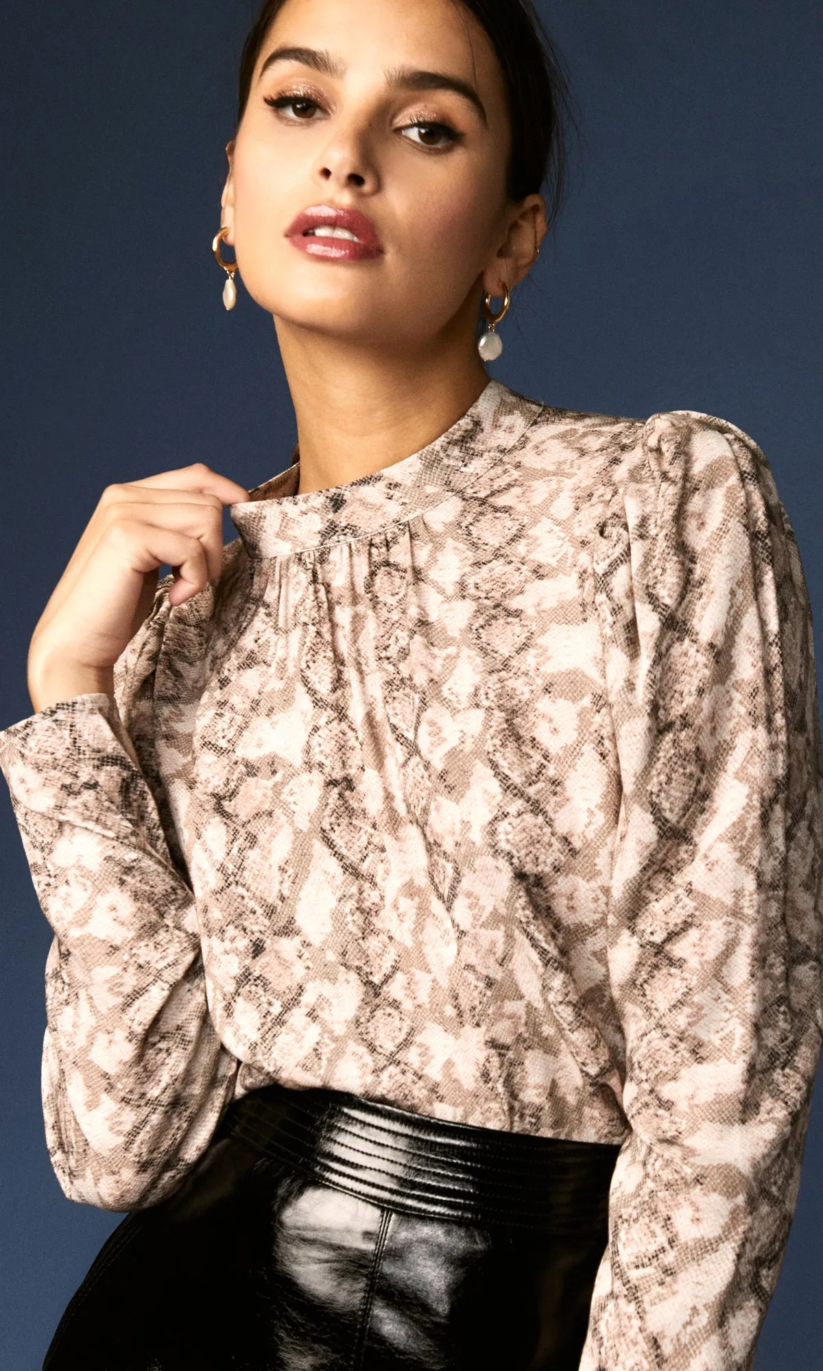 Ava Snake Print Long Sleeve Blouse G99T6158