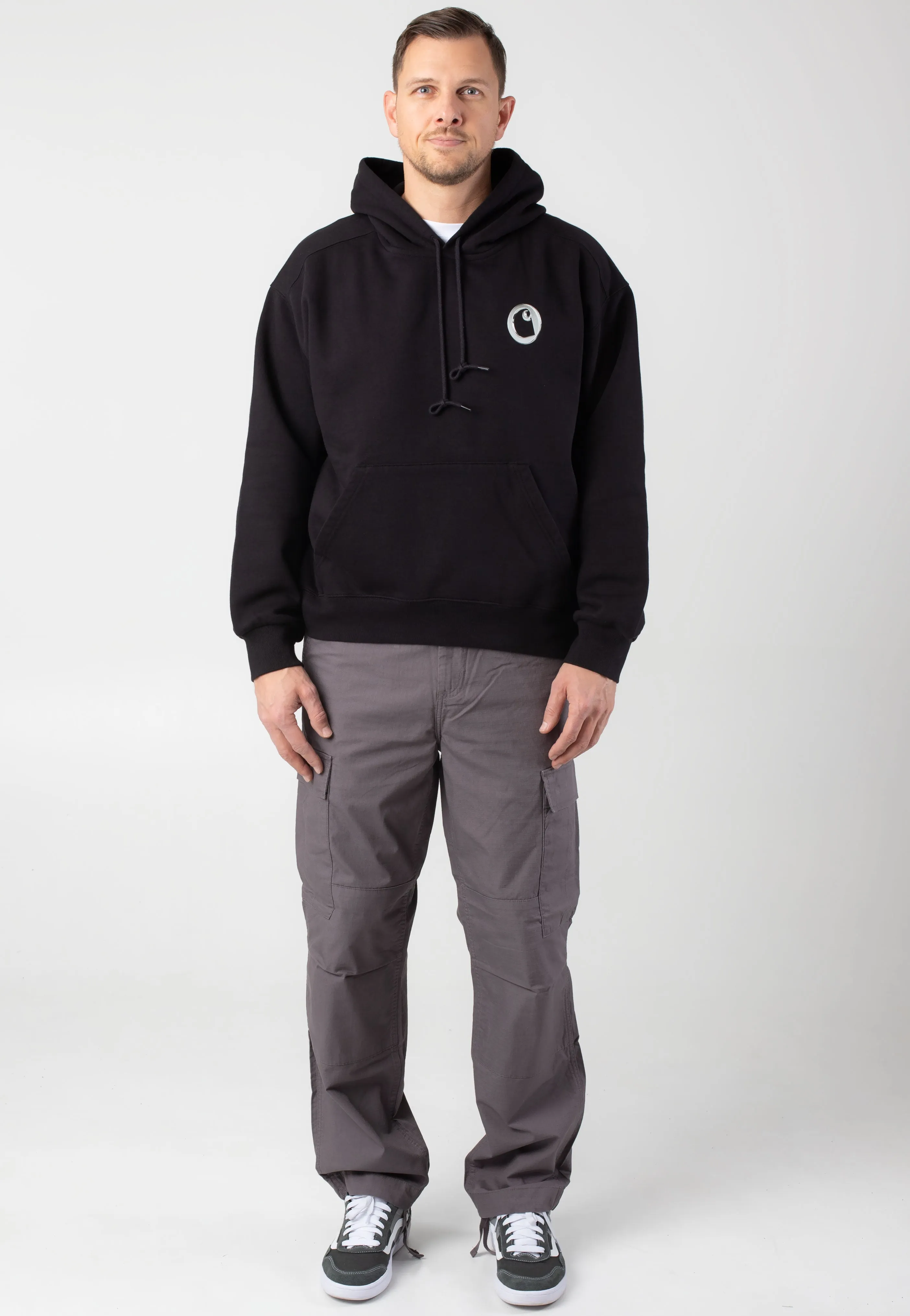 Modern Outfit Carhartt WIP - Hooded Charm Link Stone Washed Black/Silver - Hoodie