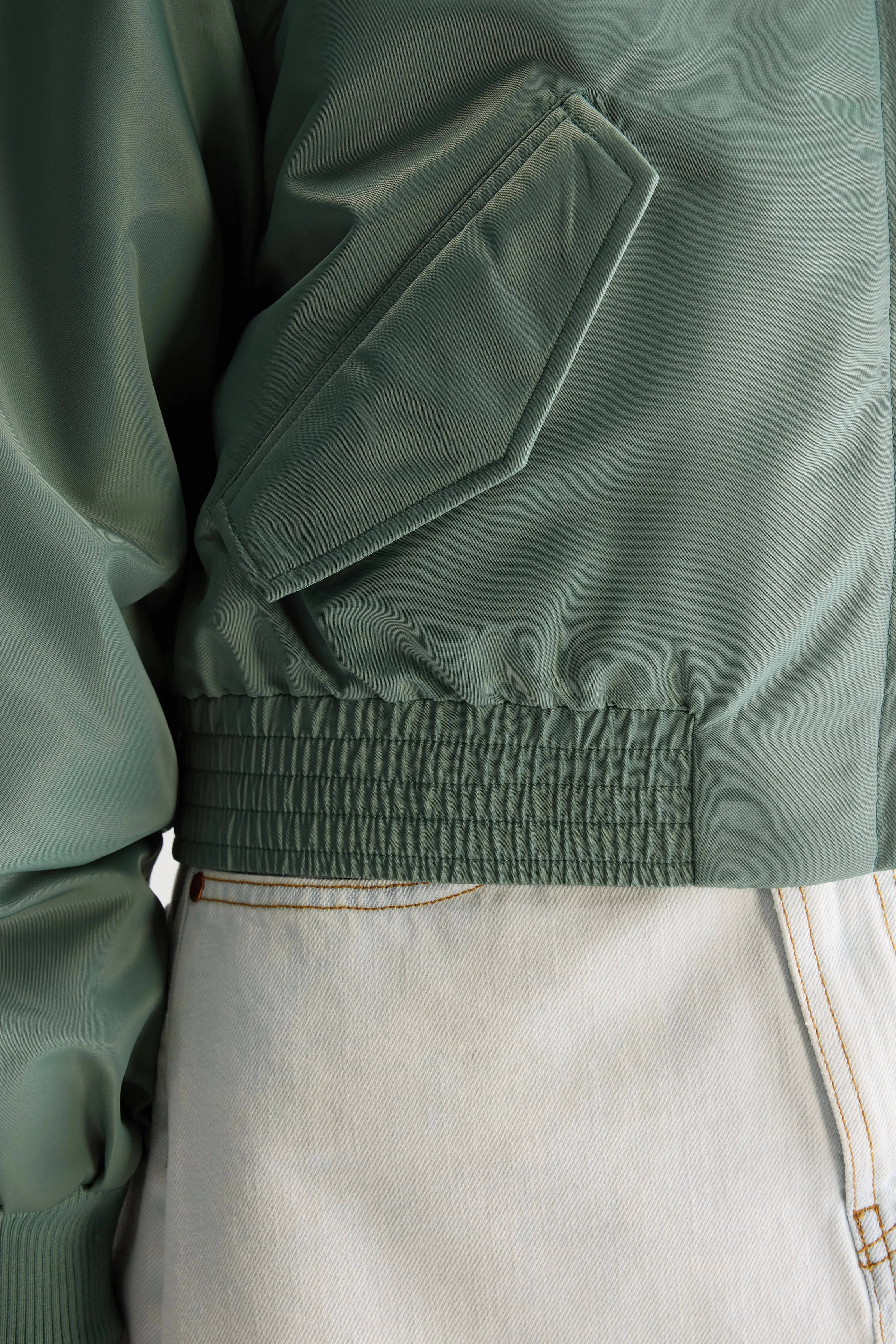 Motion Fit Hiko bomber jacket (251 / W / EUCALYPTUS)