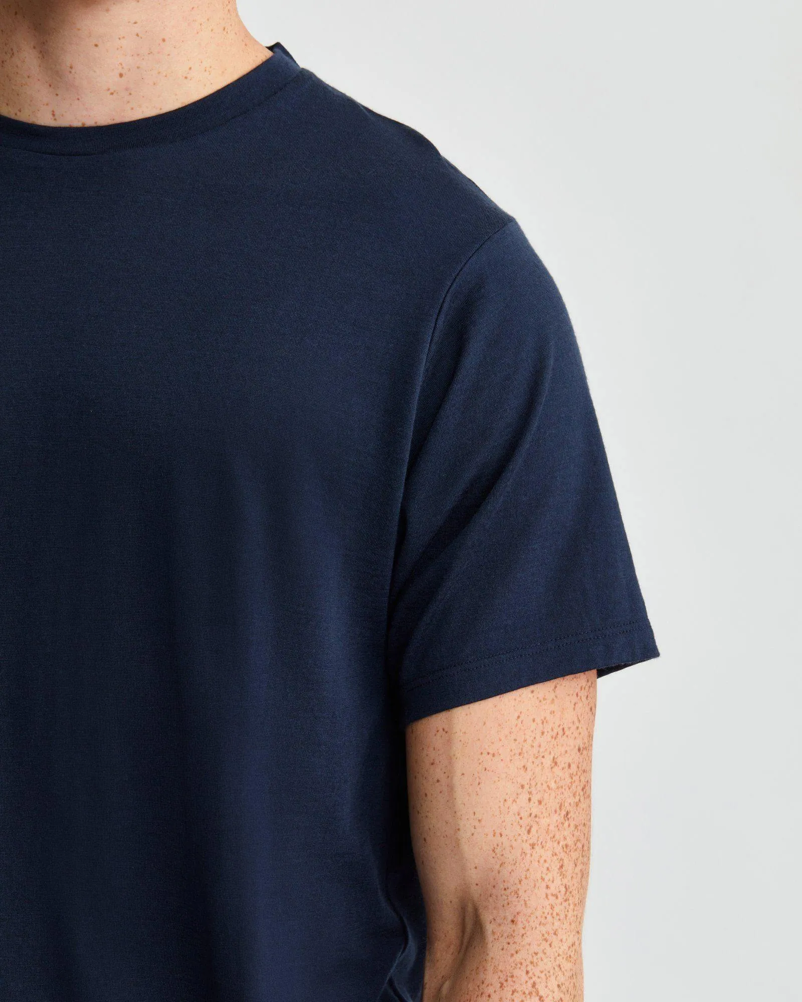 M's Traveler Merino Tee Accessorize well