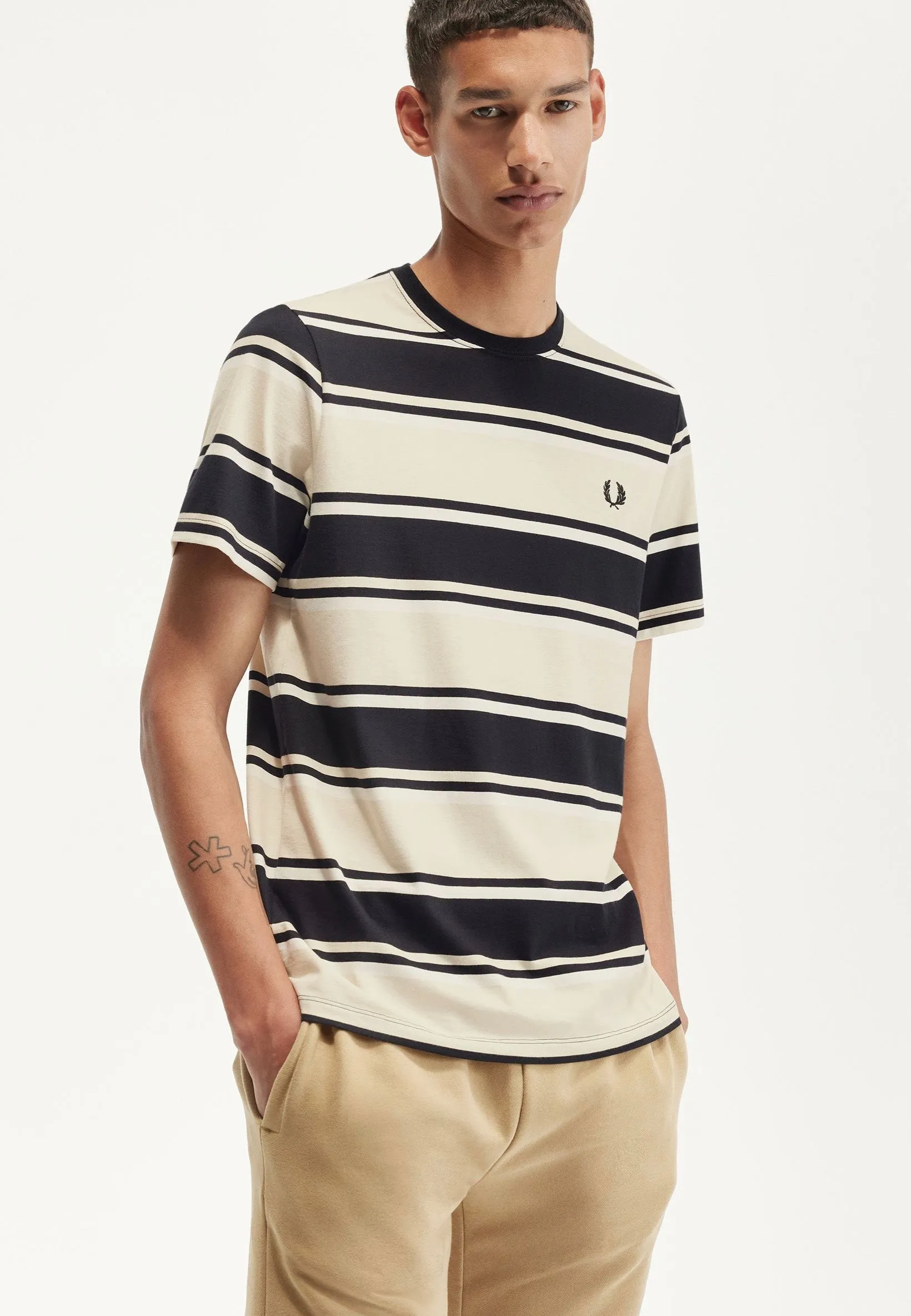 All Season Wear Casual Layer Fred Perry - Bold Stripe Oatmeal/Ecru/Black - T-Shirt
