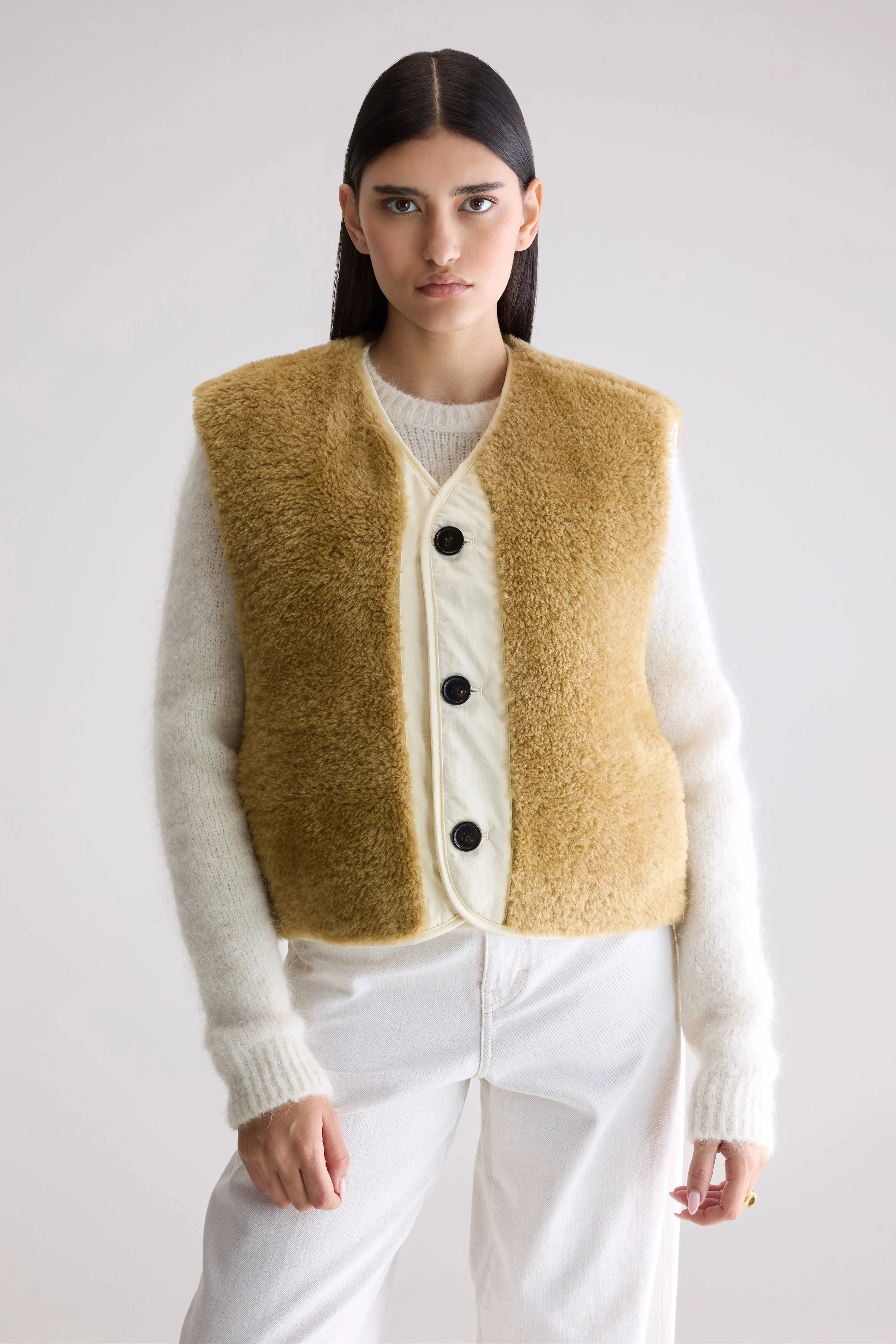 Neutral Tone Piece Eloise sleeveless jacket (252 / W / BUTTER)