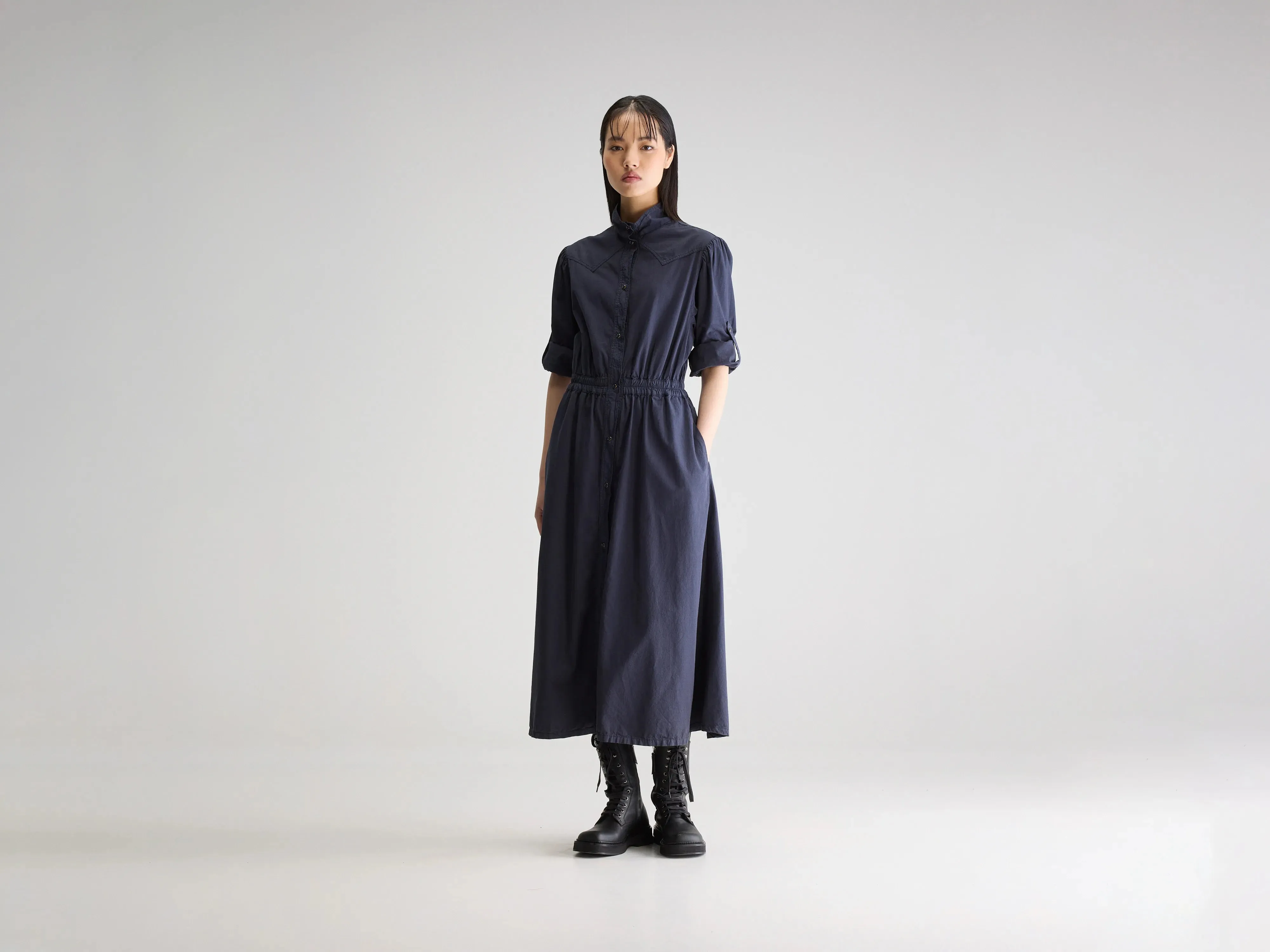 Pakita midi dress (251 / W / CAPTAIN) Resort Vibes